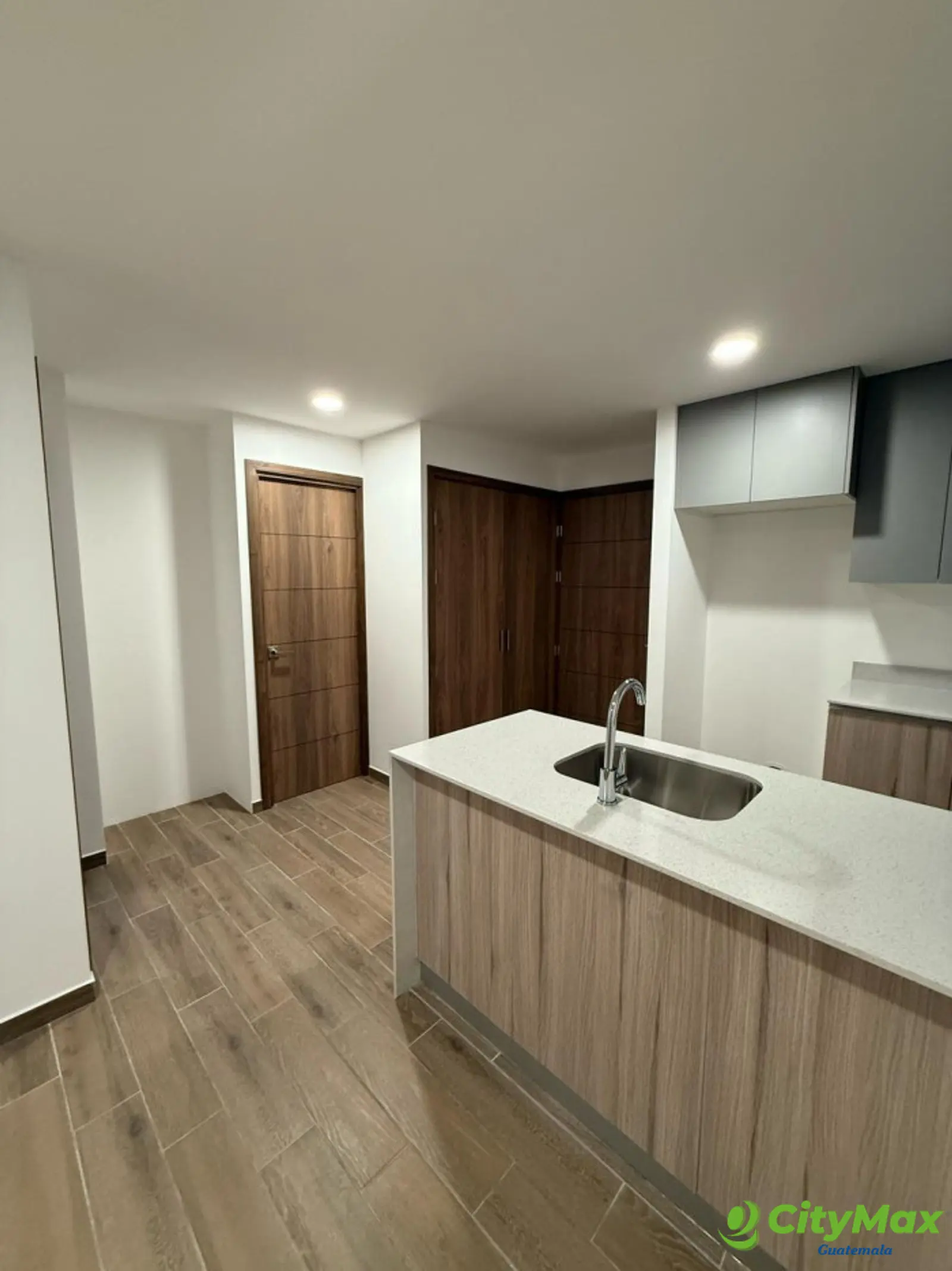 Apartamento en venta Parque 14 en zona 14 Guatemala - foto 1