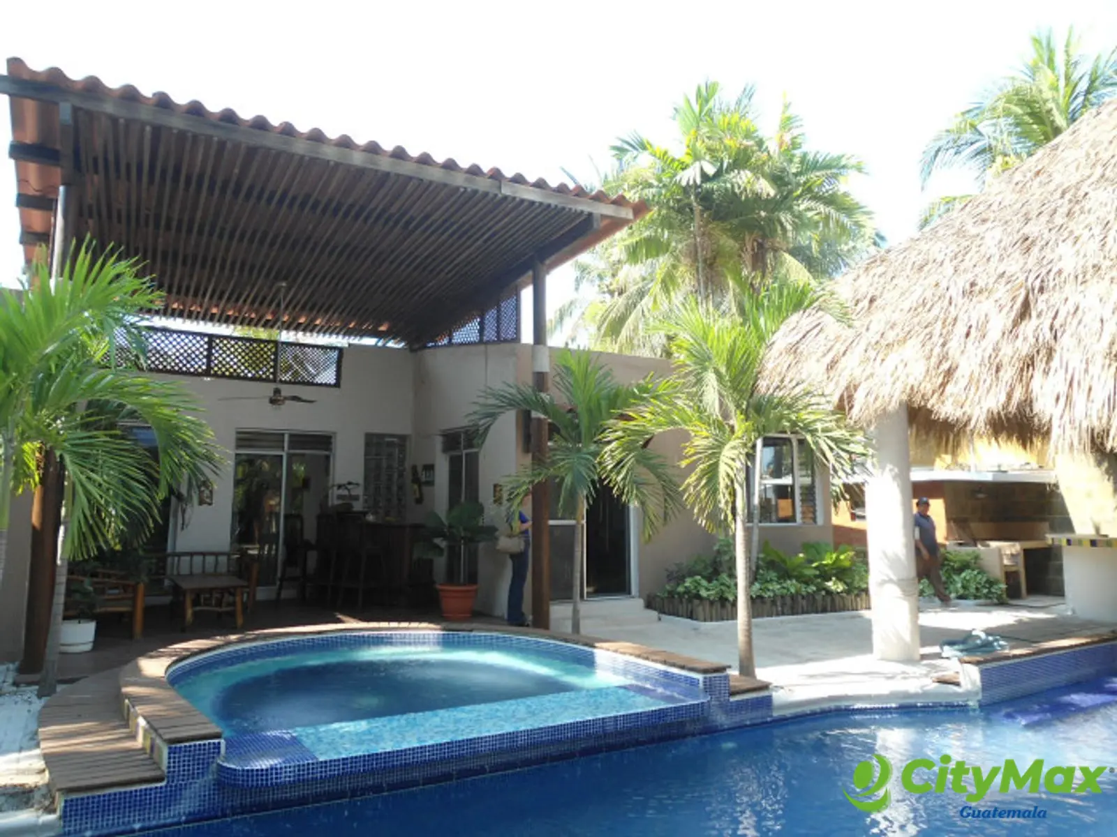 Linda Casa amueblada en Venta en San Marino!!!  - foto 1