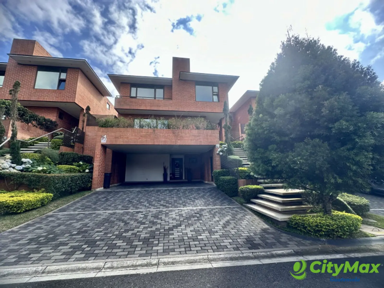 Espectacular y amplia casa venta residencias Concepción - foto 1