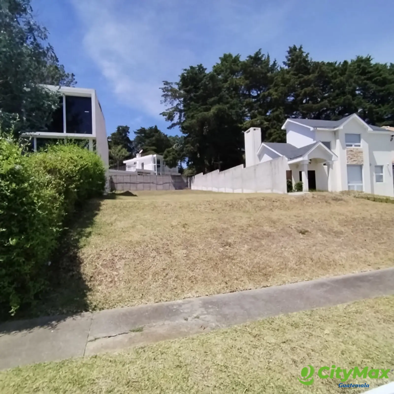 Terreno residencial en venta en La Fontana Fraijanes - foto 1