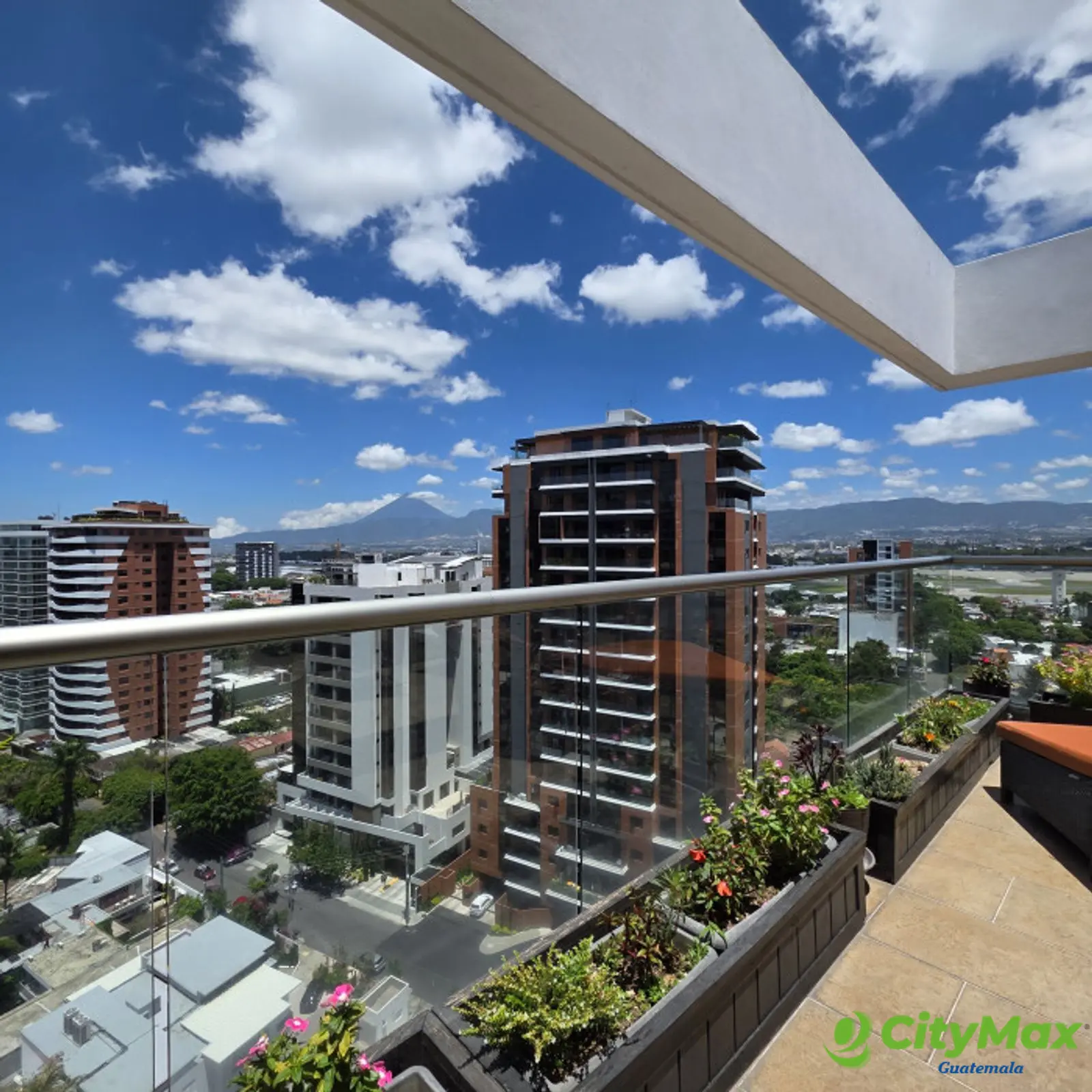 Exclusivo PentHouse en venta Zona 14 Guatemala - foto 3