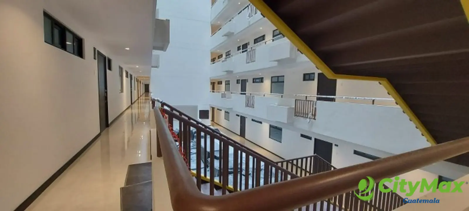 Apartamento en venta en  zona 12 Avenida Petapa - foto 3