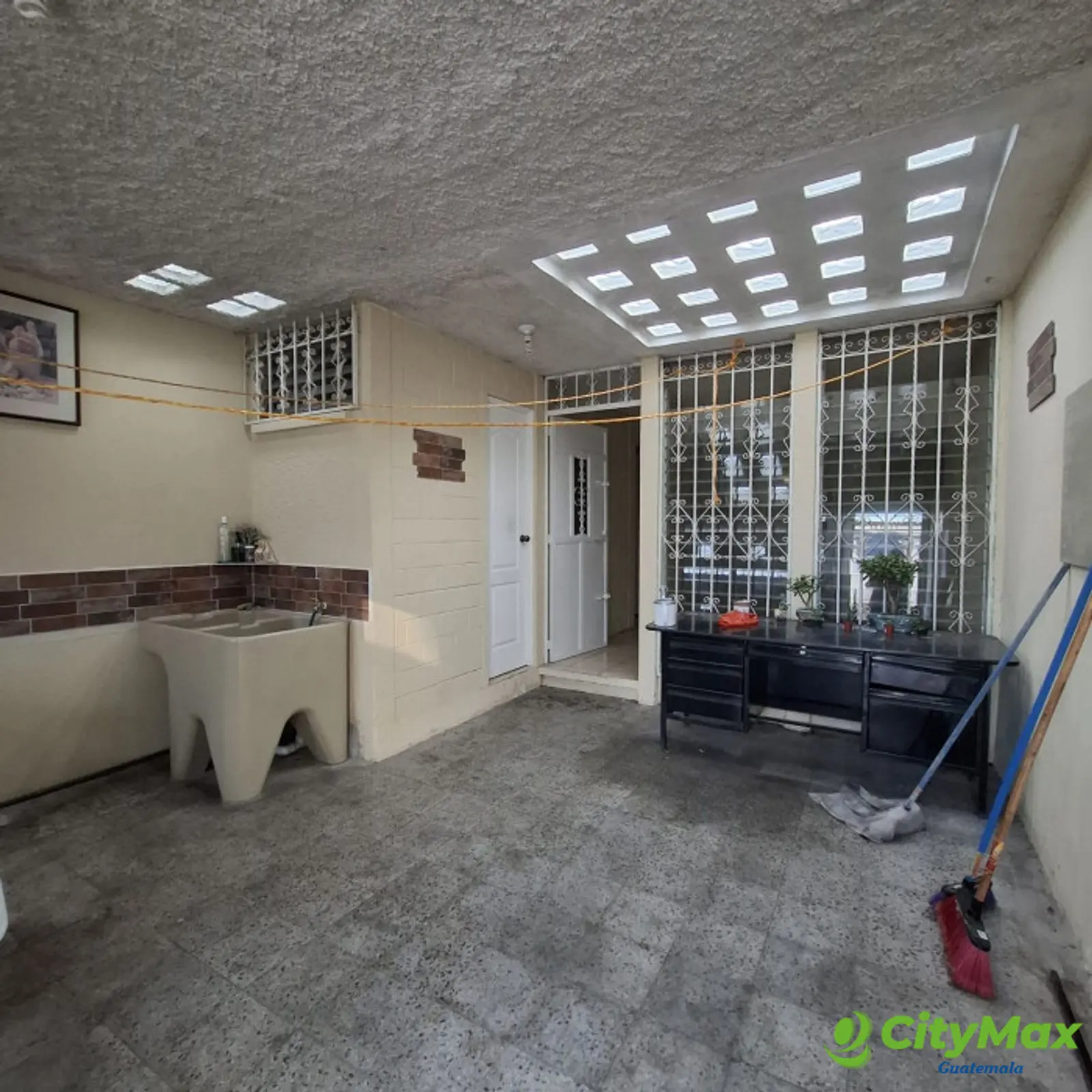Casa Bodega residencial en zona 2 Mixco Guatemala - foto 6