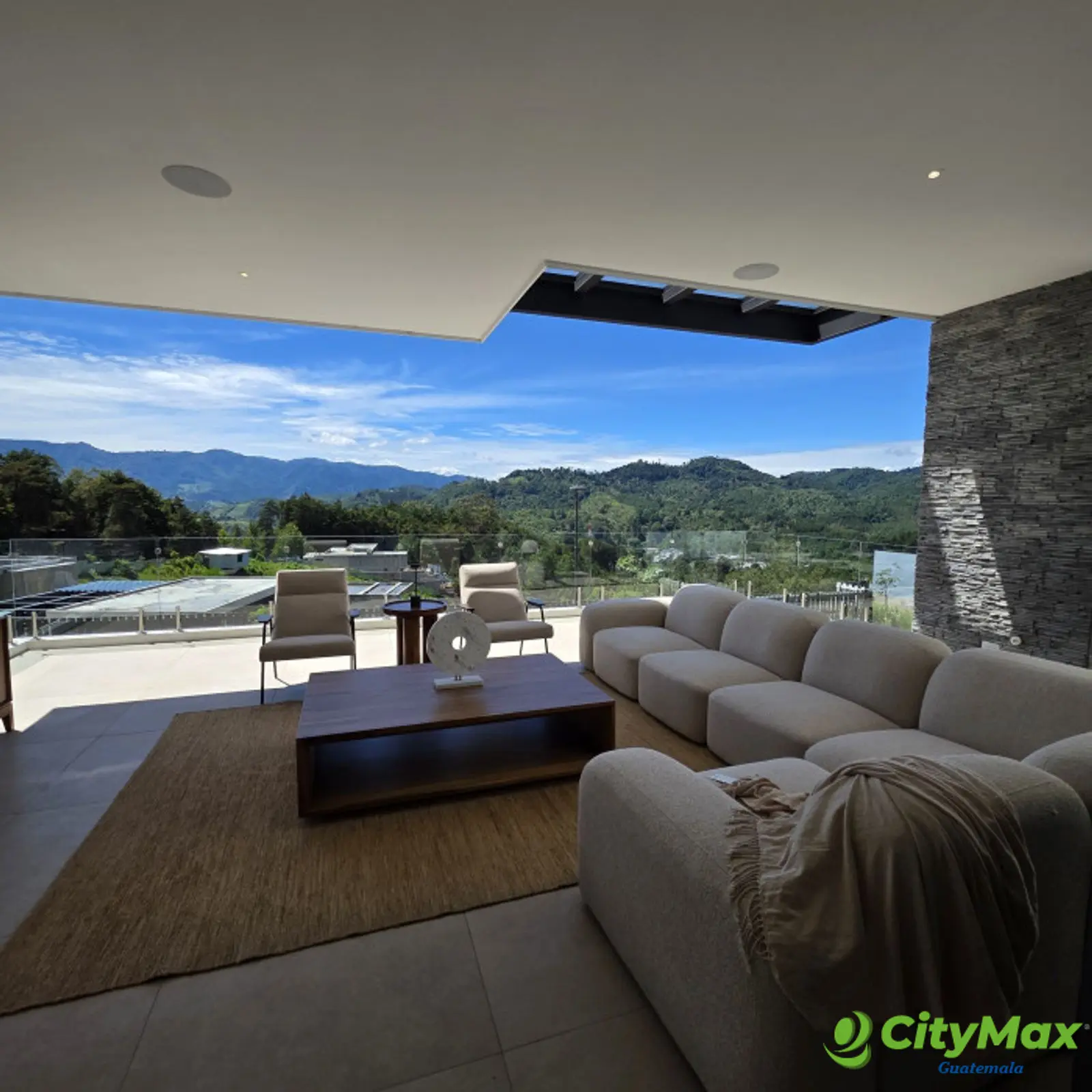 Lujosa Casa en Venta en Exclusiva Zona 16 el Pulte - foto 3