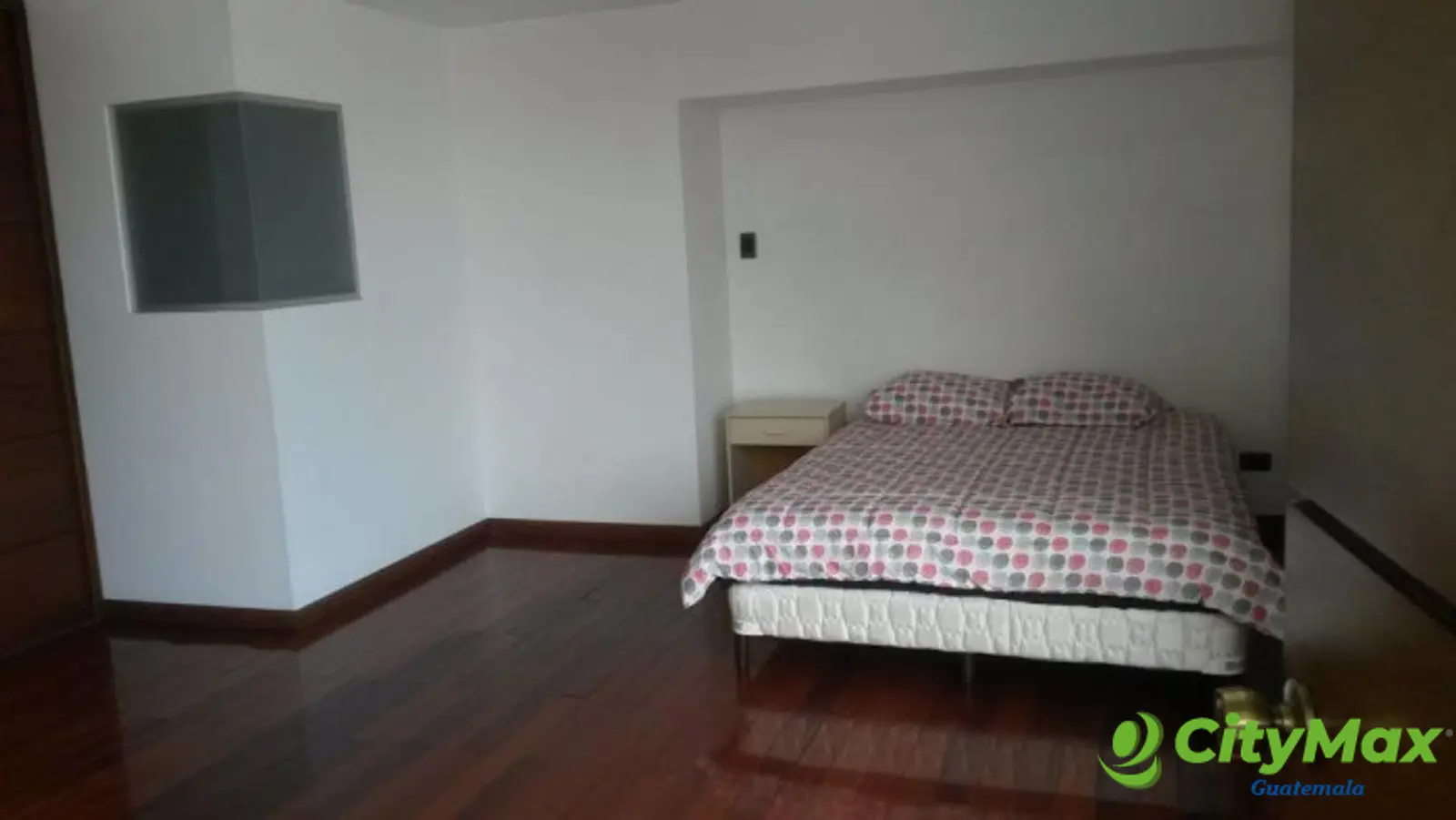 Apartamento amueblado en renta en la zona 13 - foto 6