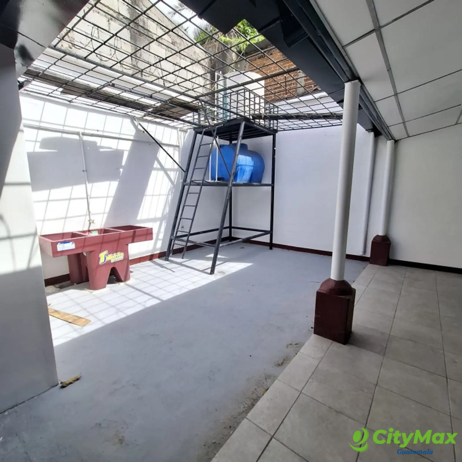 Casa de renta de uso comercial en zona 1 Guatemala - foto 11