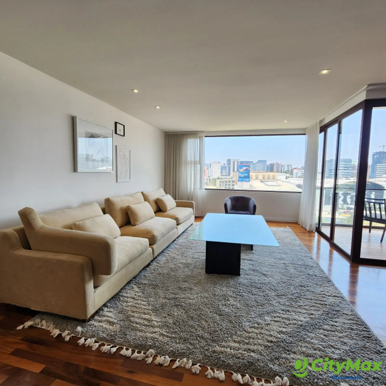 Apartamento Amueblado renta de 3 habitaciones zona 10 - foto 5