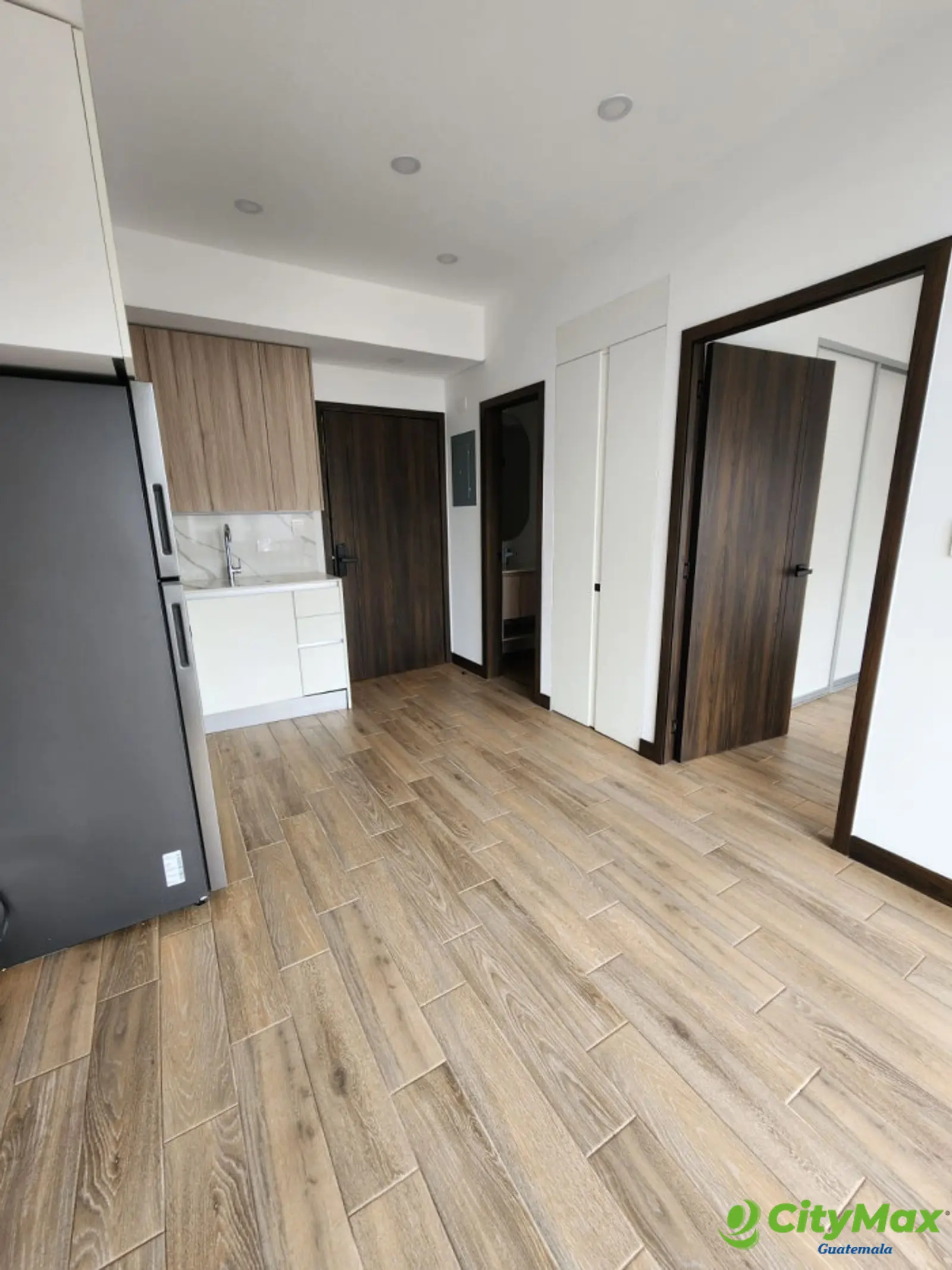 En Renta Apartamento estudio en Inara zona 13 - foto 7