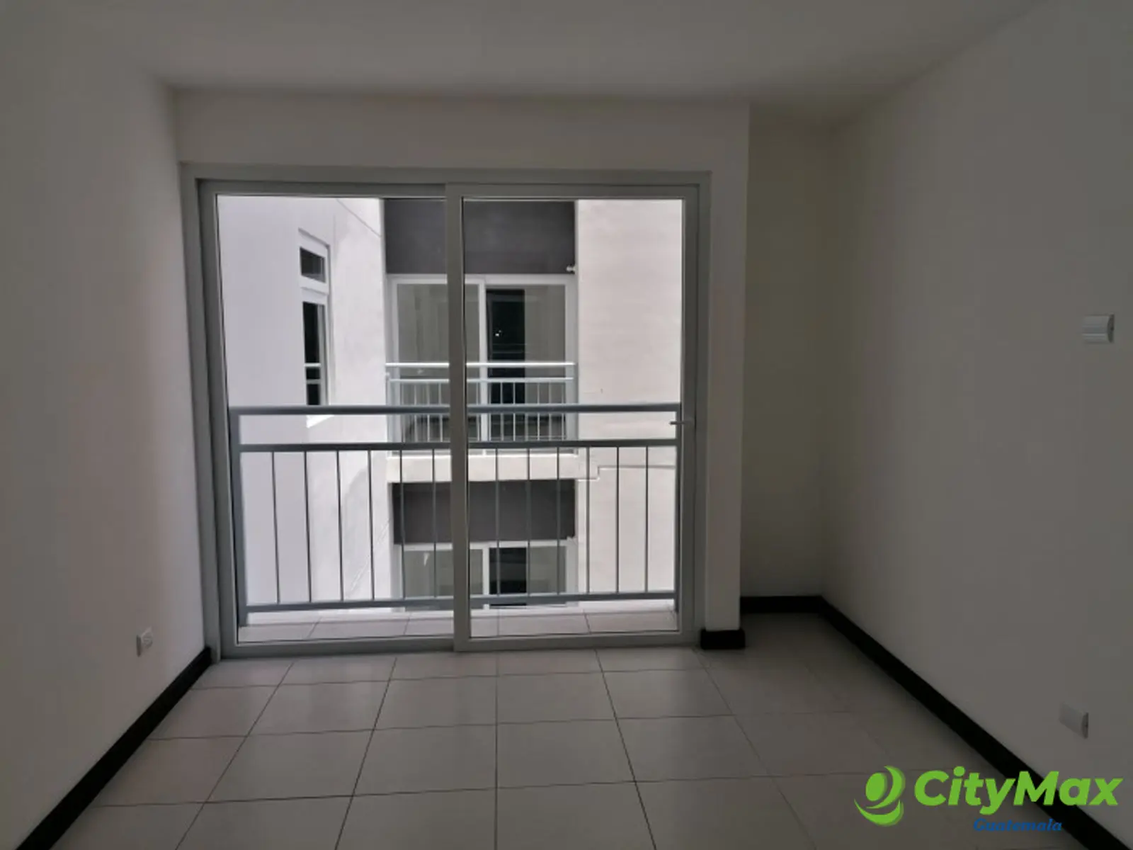 Se alquila Apartamento zona 7 cerca a la Roosevelt - foto 6
