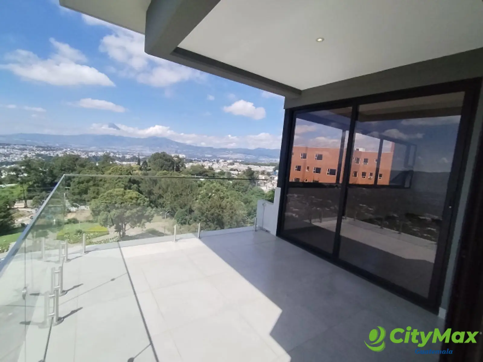Apartamento en Venta para Inversión en Elemento zona 13 - foto 2