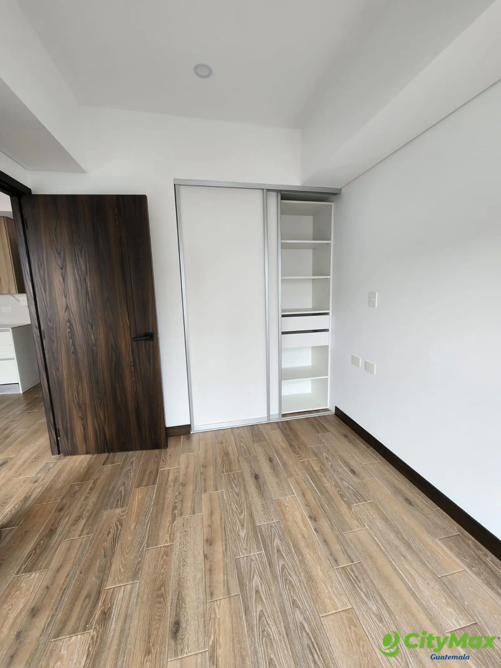 En Renta Apartamento estudio en Inara zona 13 - foto 3