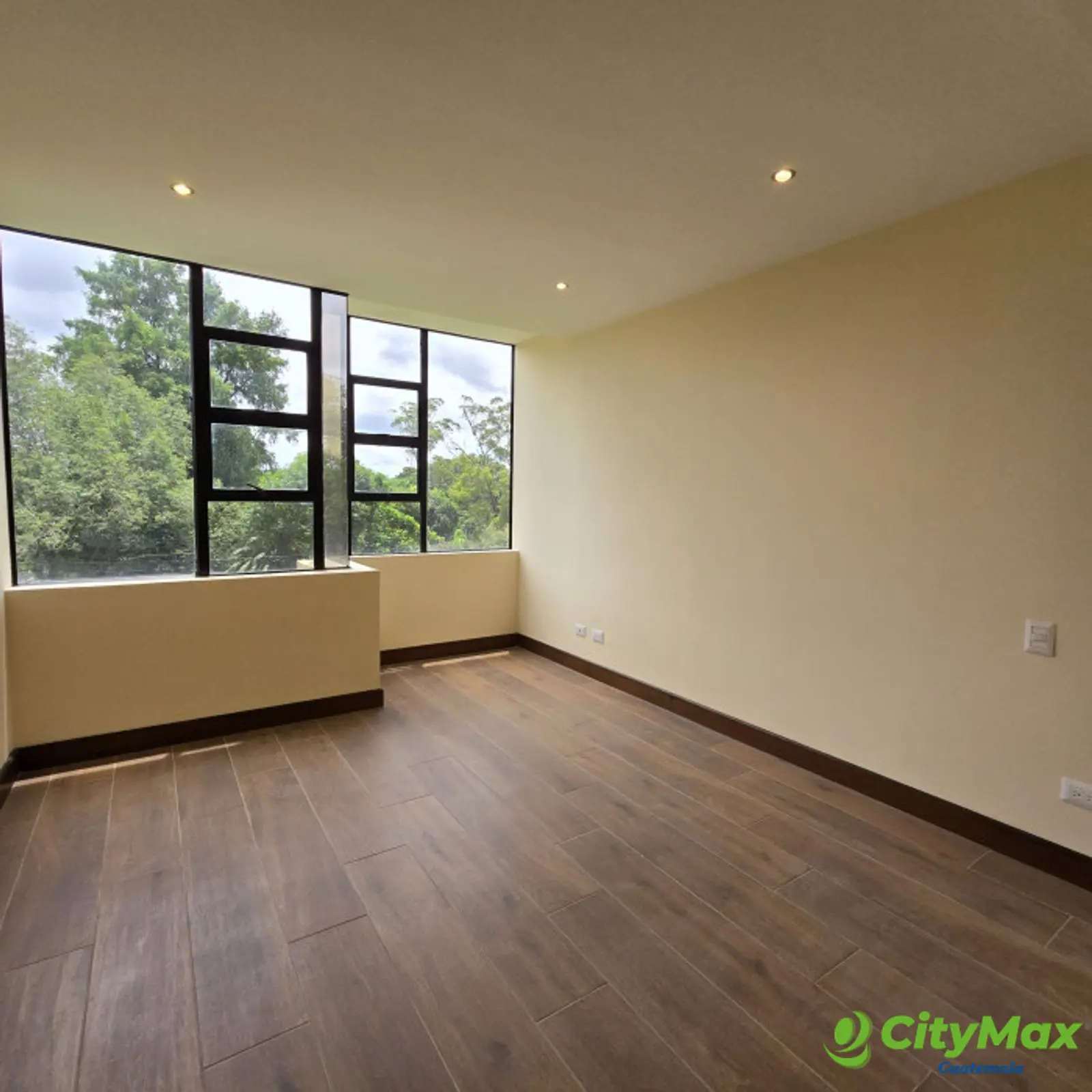 En venta apartamento en Oakland zona 10 Guatemala - foto 23