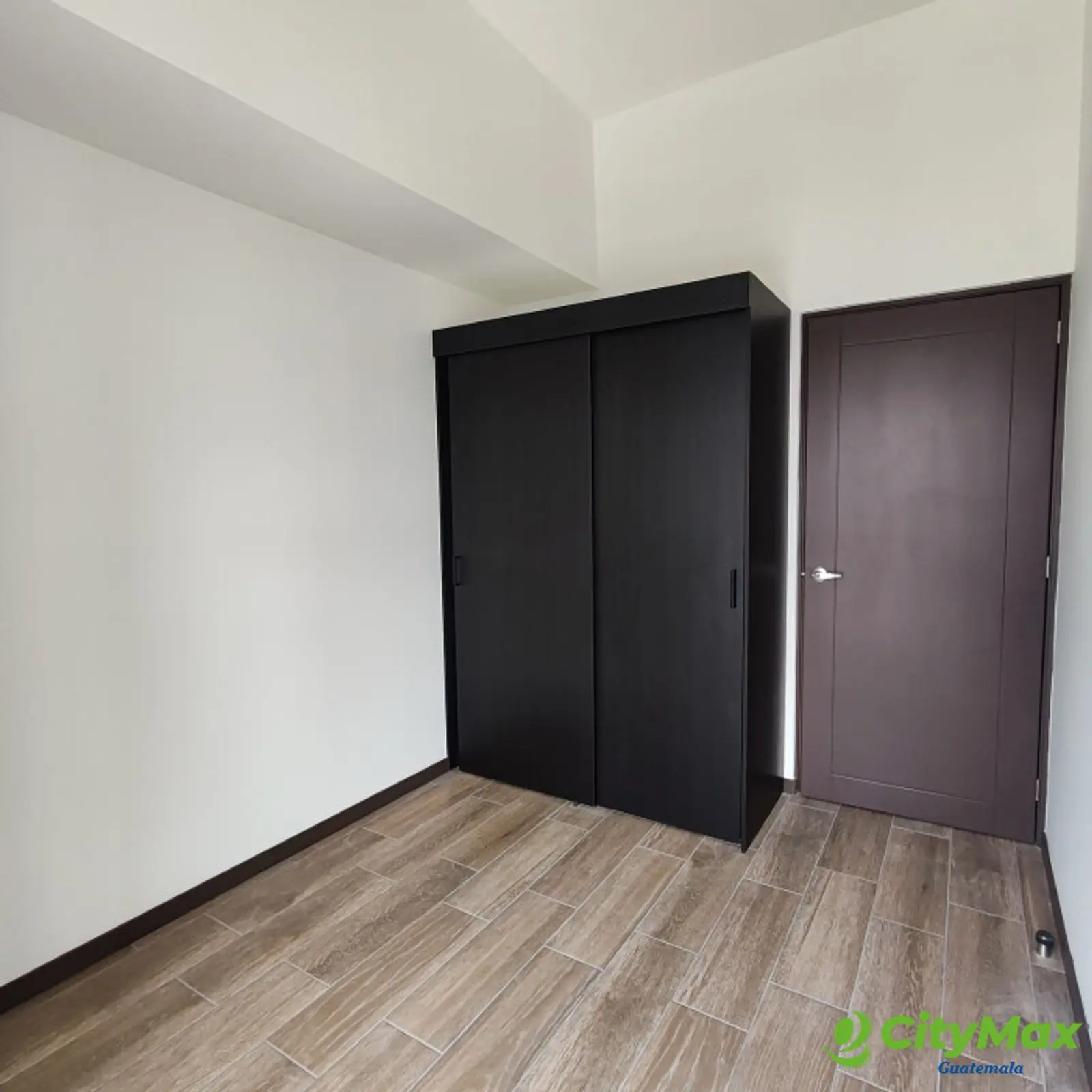 Apartamento de 3 Habitaciones en venta Altaire z.11 - foto 10