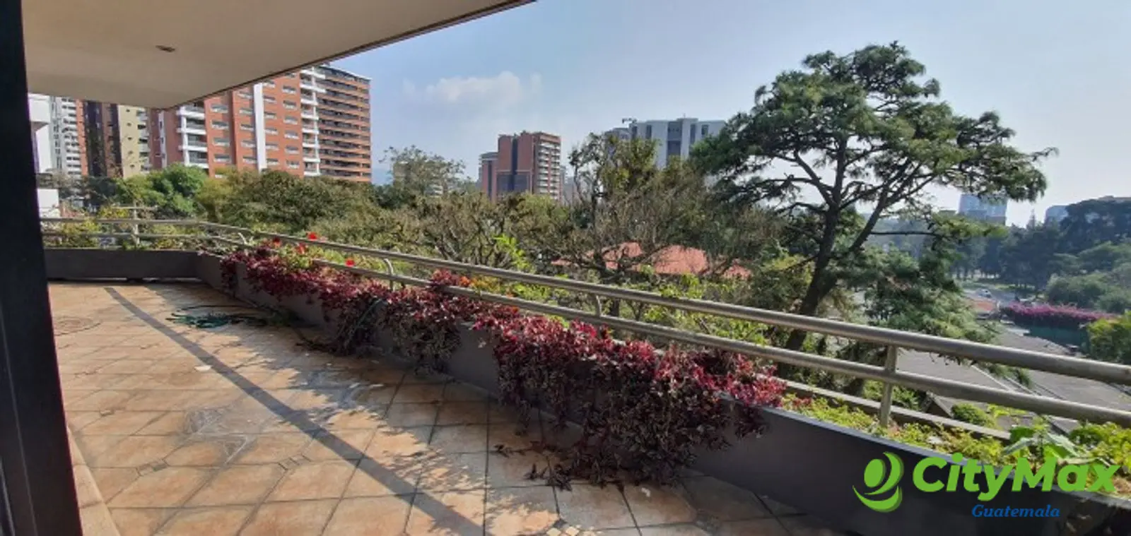 Apartamento Amueblado en Venta o Renta Zona 14 - foto 7