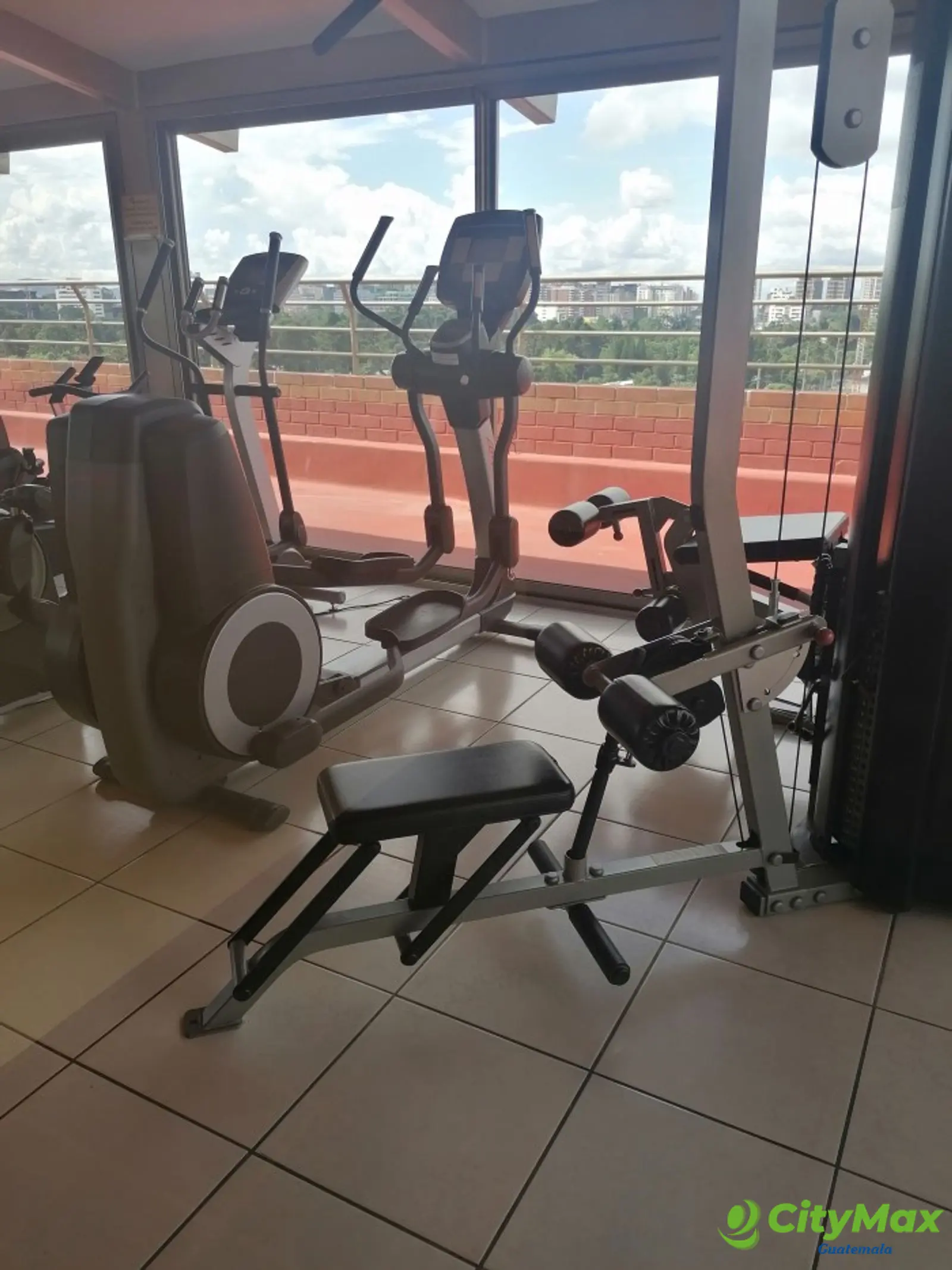 En venta apartamento con muebles rentado en zona 14 - foto 23