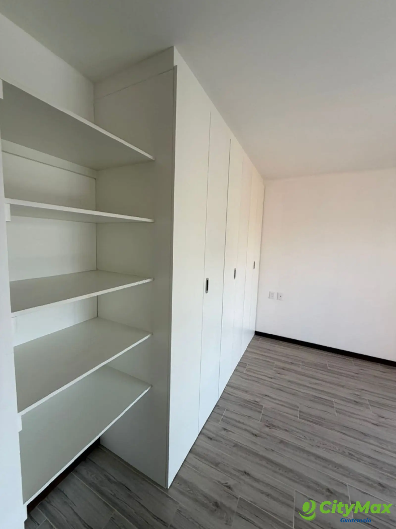 Apartamento en Venta en Neo Zona 10 - foto 5