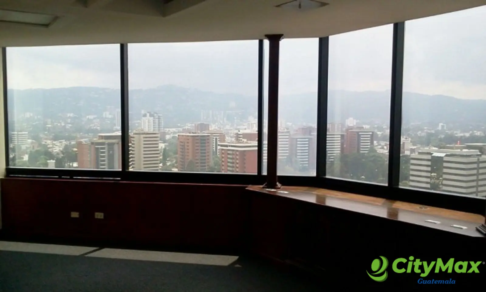 Oficina en Penthouse en Renta Zona 10 - foto 15