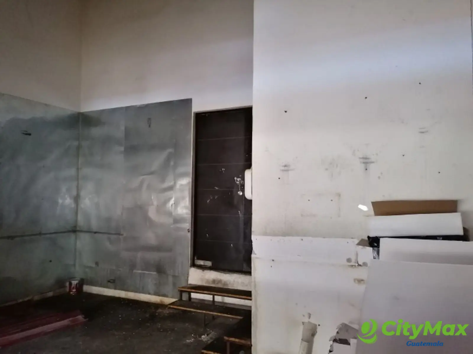 Local en área de Foodcourt en Zona 7 Roosevelth - foto 4