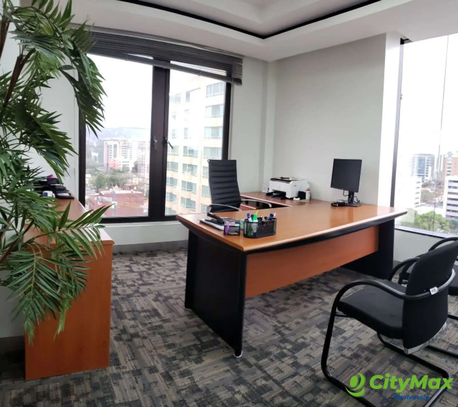 Oficina en venta zona 10 NIVEL COMPLETO inversión  - foto 24