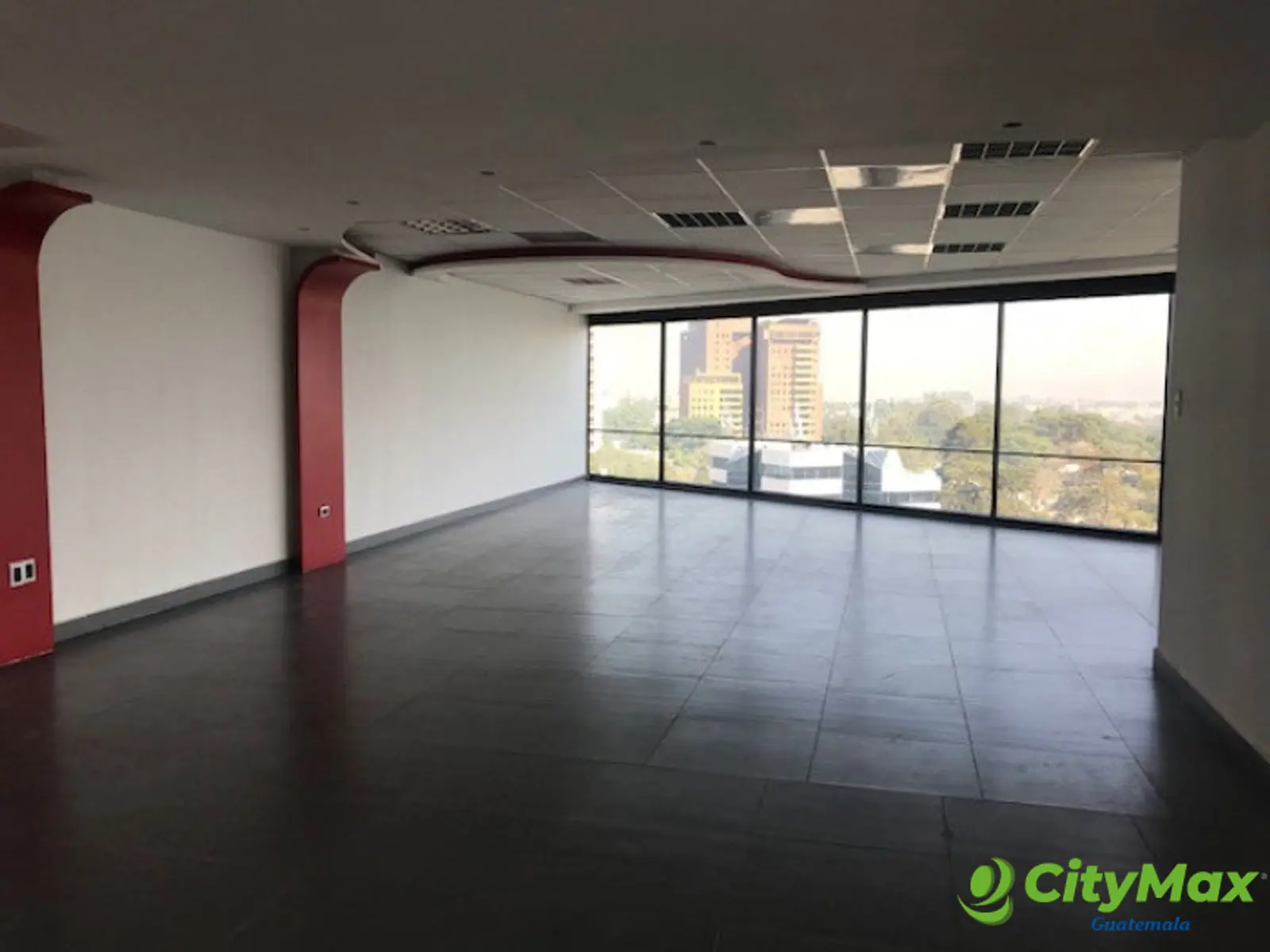 Oficina en renta o venta en zona 10 Guatemala - foto 9