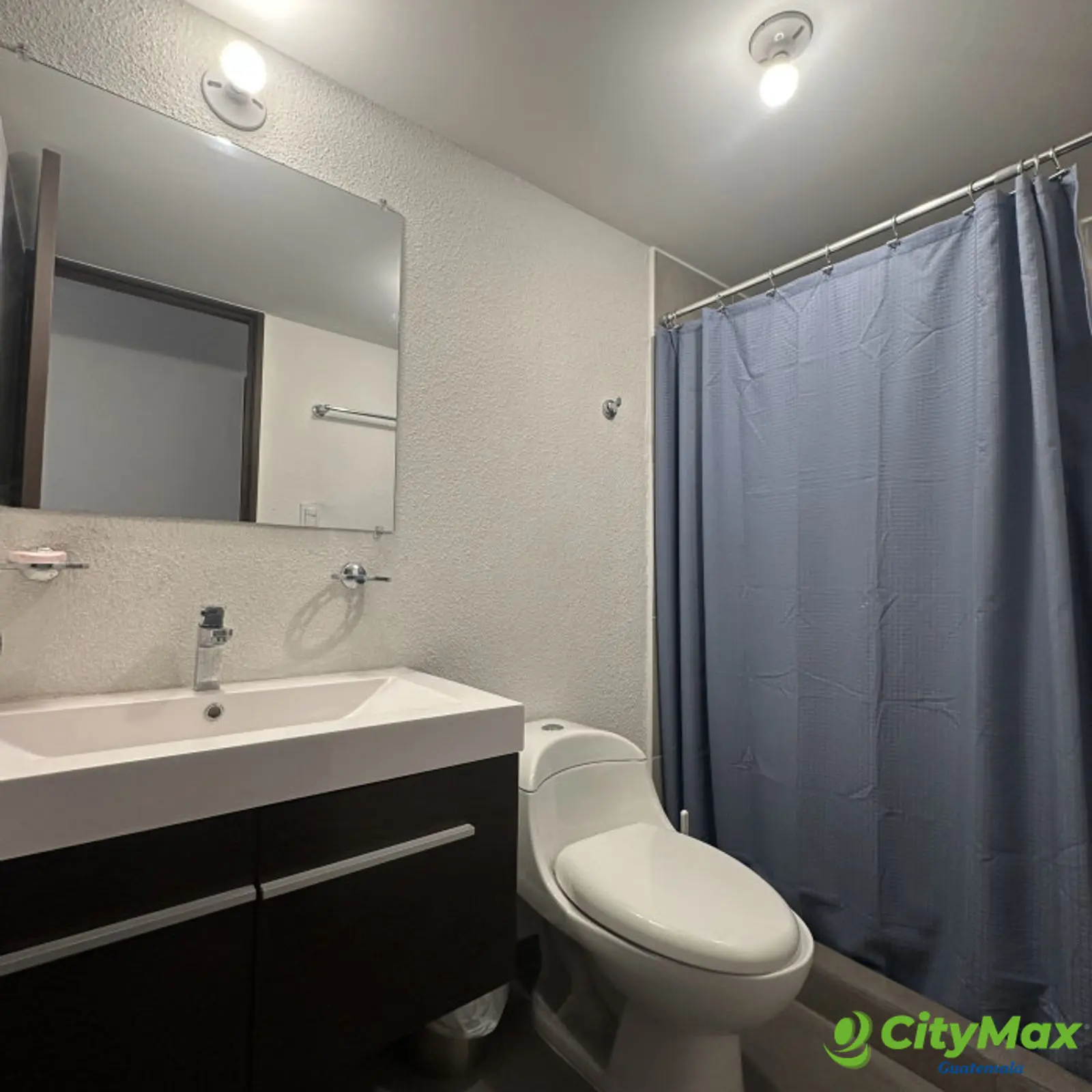 Apartamento en renta de 3 habitaciones en Parque 11 - foto 6