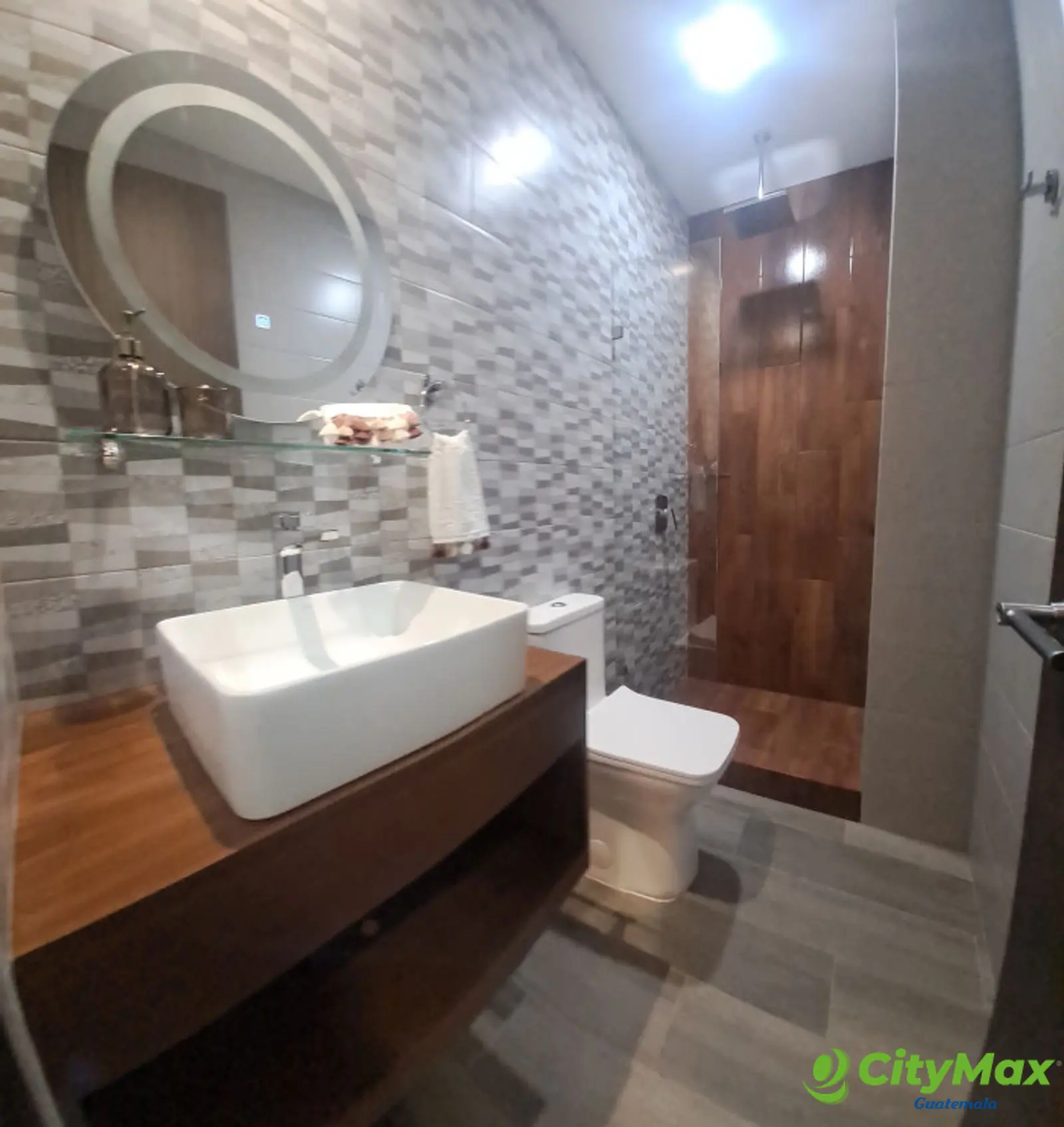 Apartamento en venta en la zona 11 Mariscal - foto 7