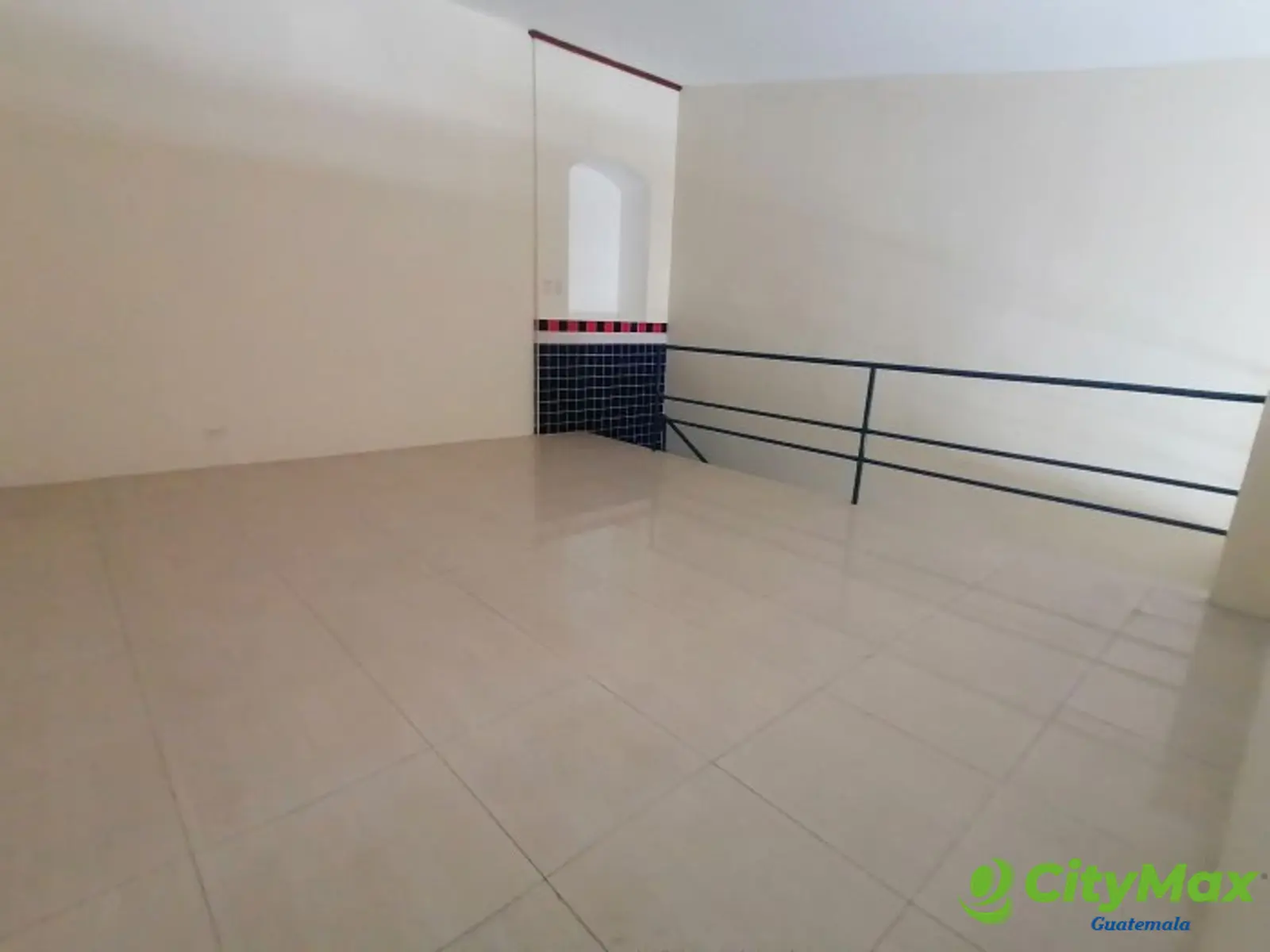 En Renta Local en Zona 10 con 81 m2 cercano a Pradera  - foto 5