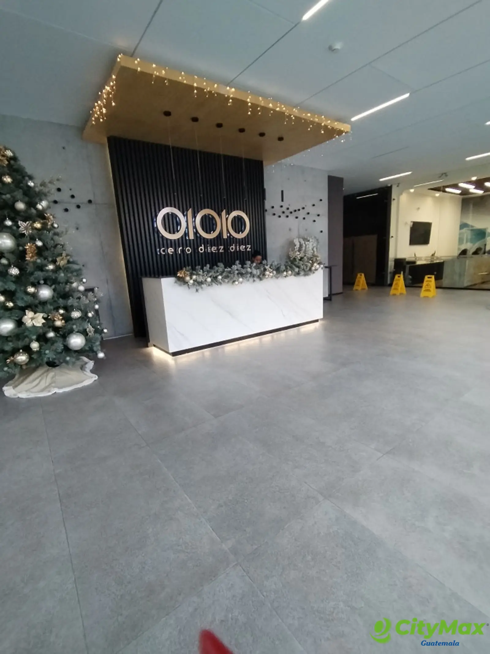 Oficina en renta edificio 01010 zona 10 Guatemala - foto 17