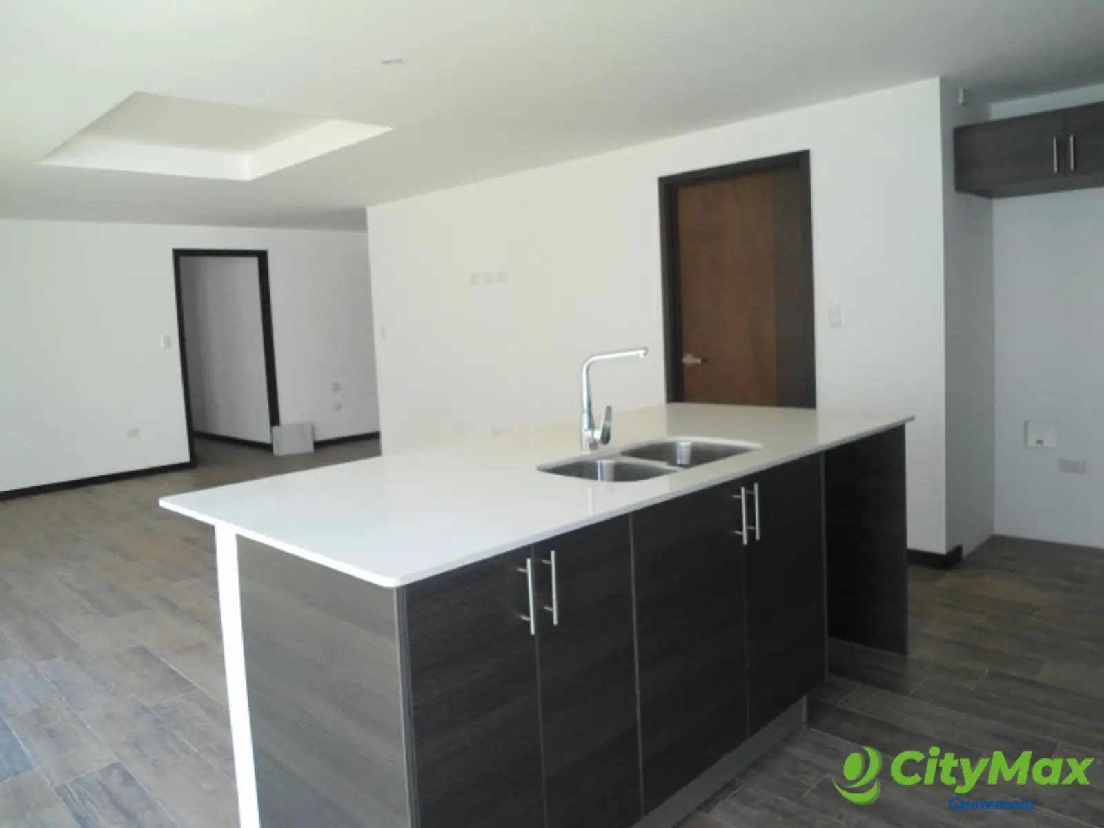 CityMax vende apartamento en edificio exclusivo zona 15 - foto 4