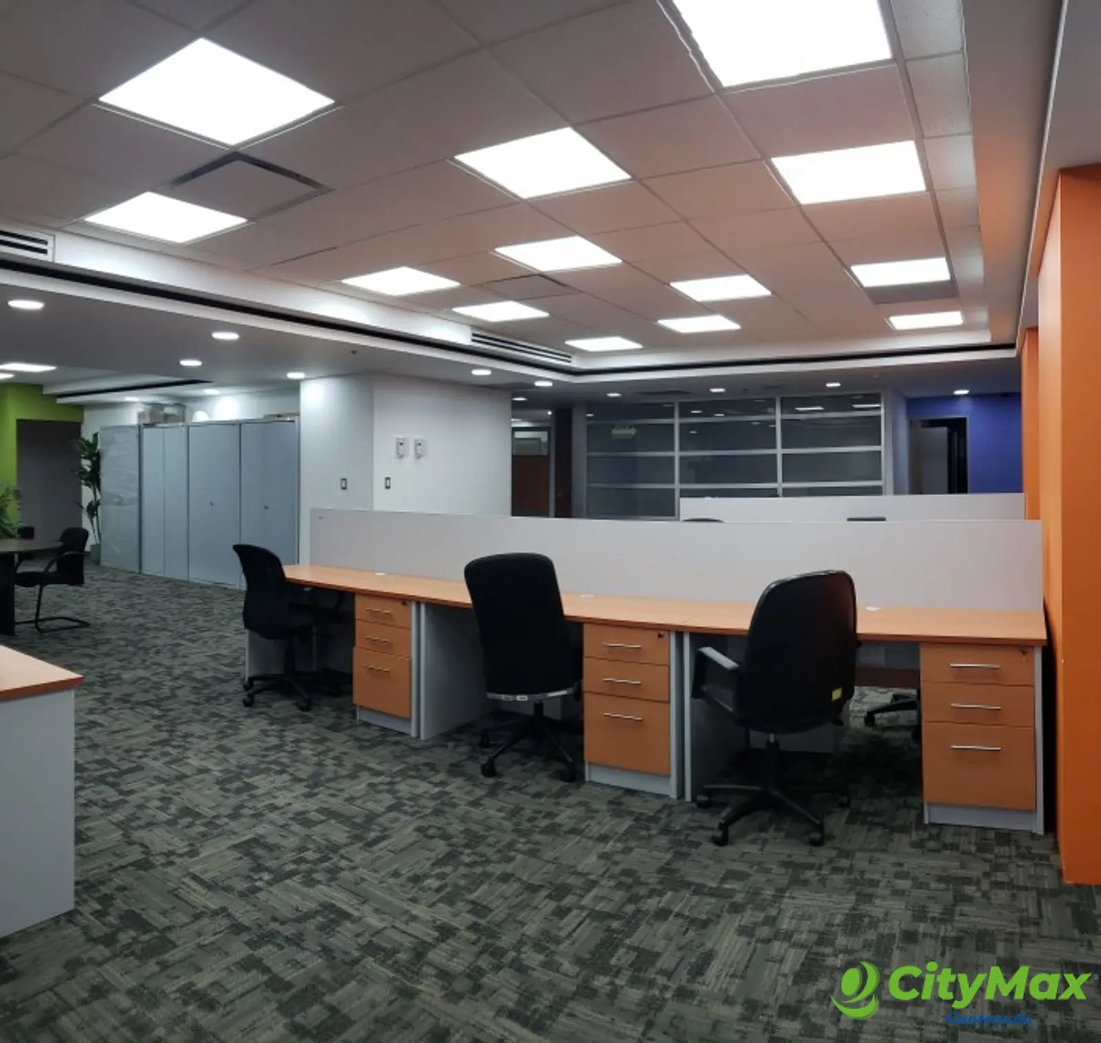 Oficina en venta zona 10 NIVEL COMPLETO inversión  - foto 12
