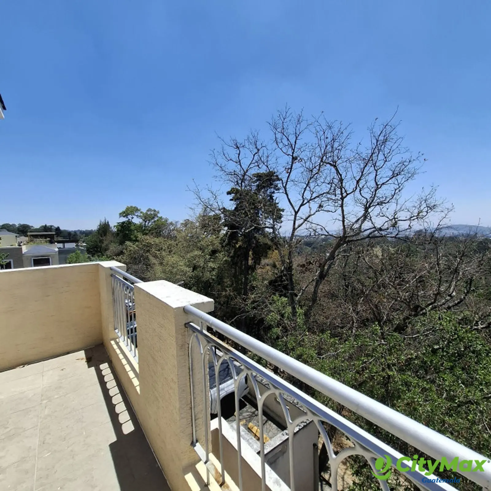 En venta casa de 4 habitaciones en Cañadas del Encinal - foto 17