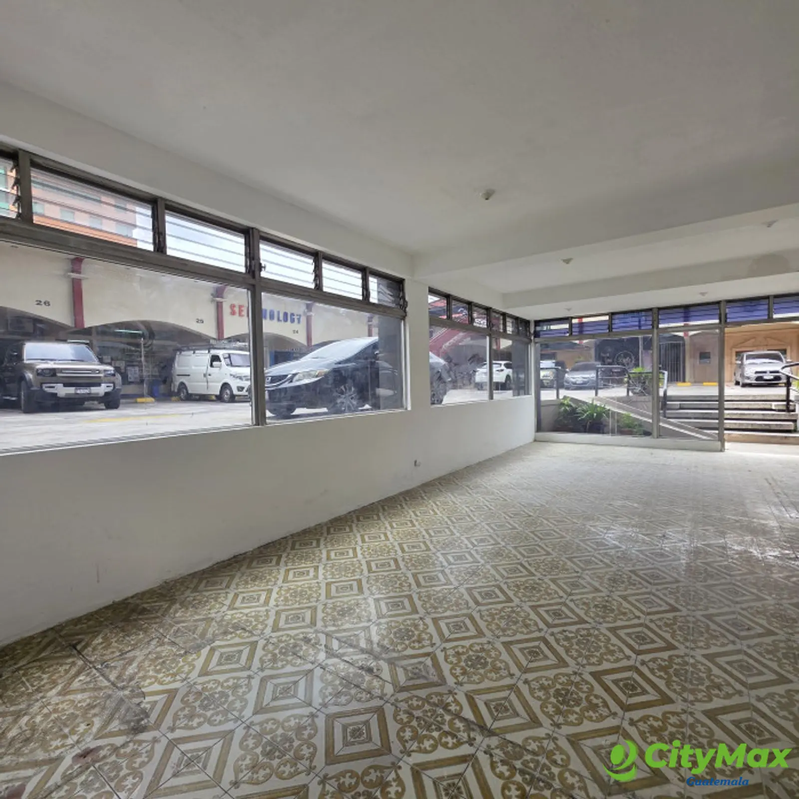 Local Comercial en RENTA Nivel 1 Zona 13 Las Américas - foto 7
