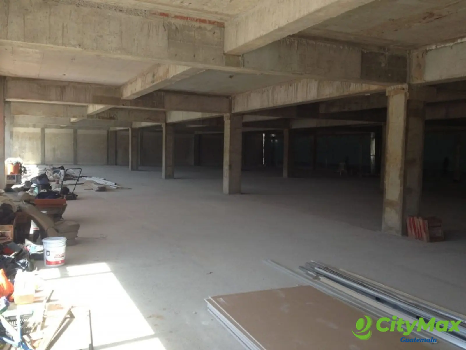 Alquilo Local con 500.00m2 en Zona 12 Petapa - foto 2