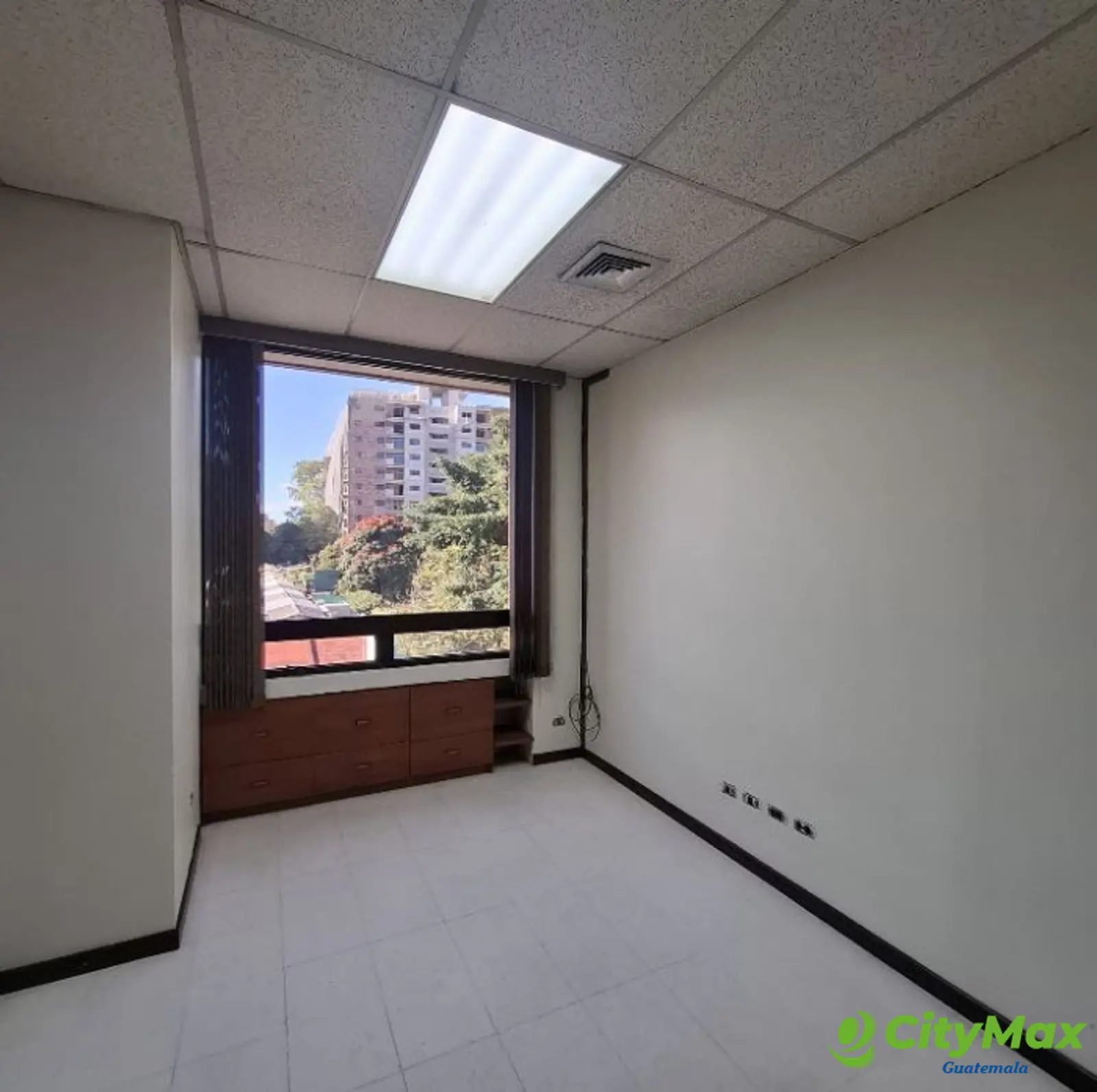Oficina en Renta en Zona 10 Ciudad de Guatemala - foto 4