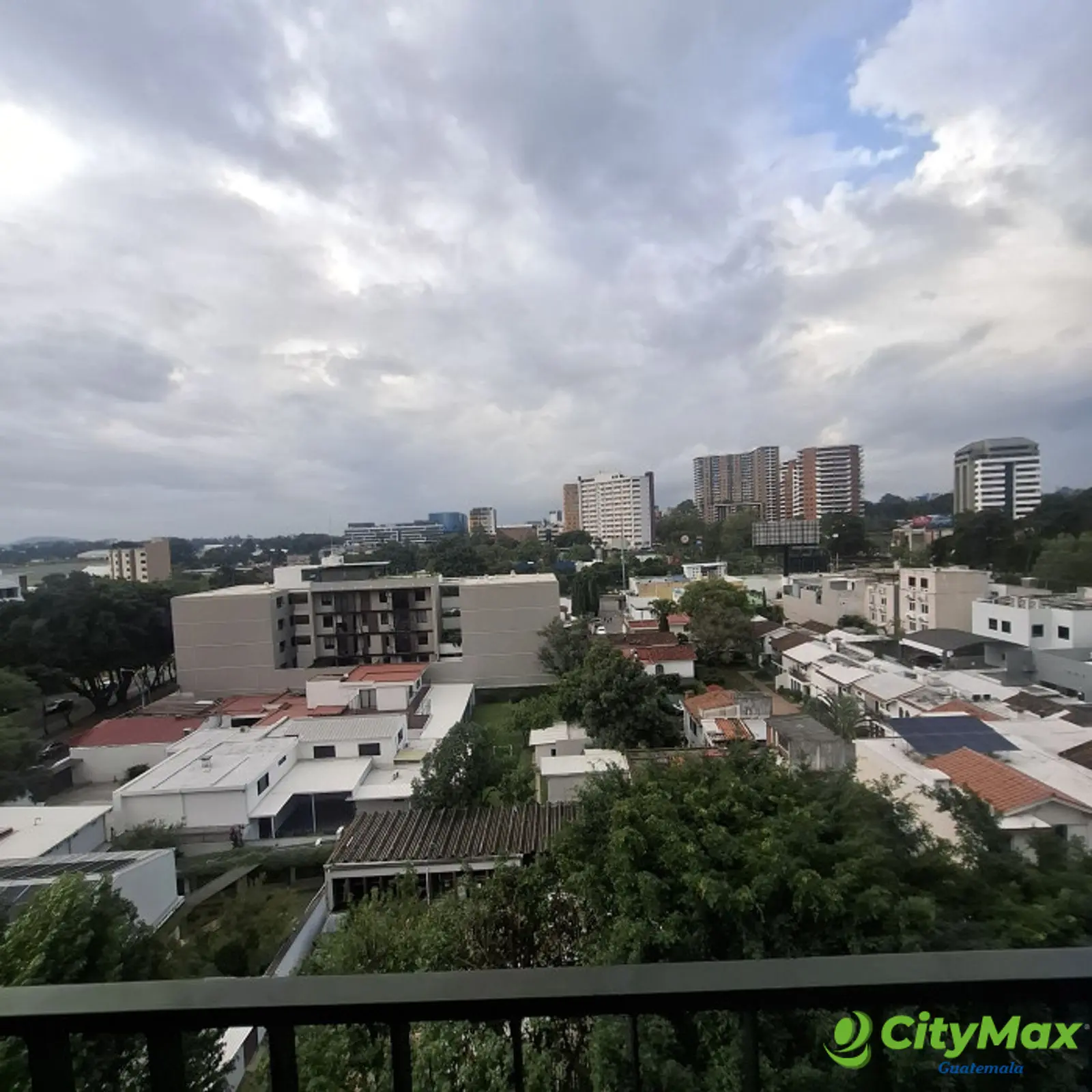 Apartartamento Amueblado en Venta en Zona 13 - foto 4