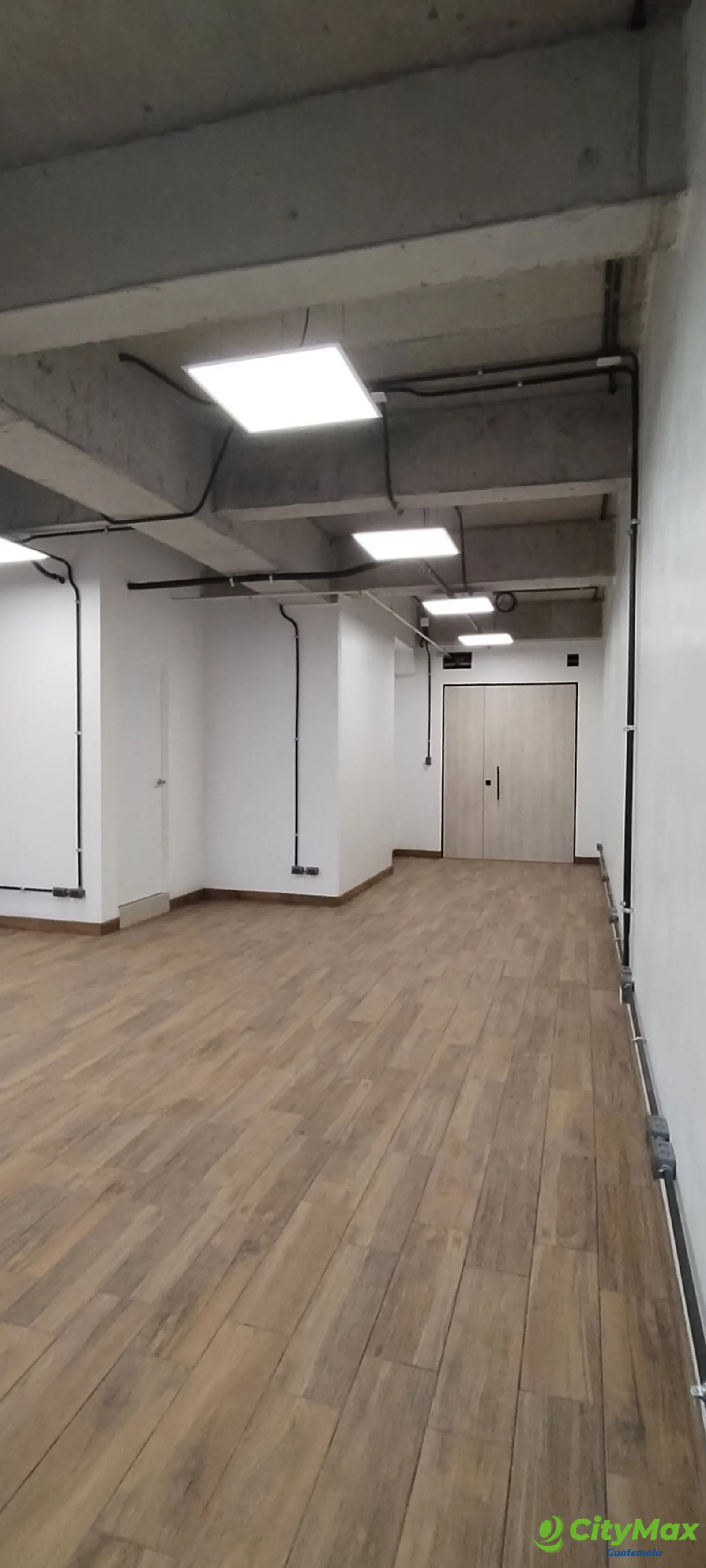 Oficina venta en zona 14 para inversión! rentada - foto 5