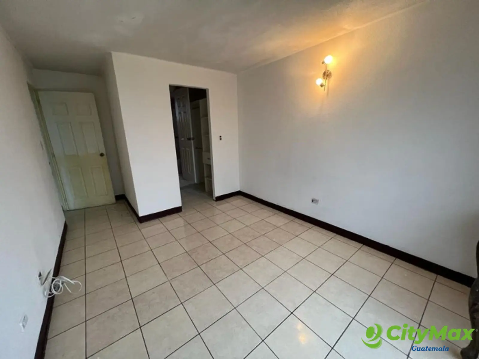 Casa En Venta En Alameda de Santa Clara Villa Nueva - foto 12