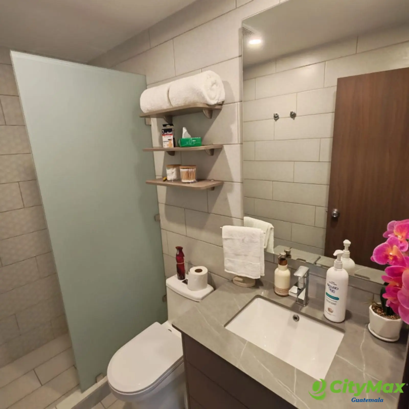 Apartamento amueblado en venta zona 10 BIKO - foto 7