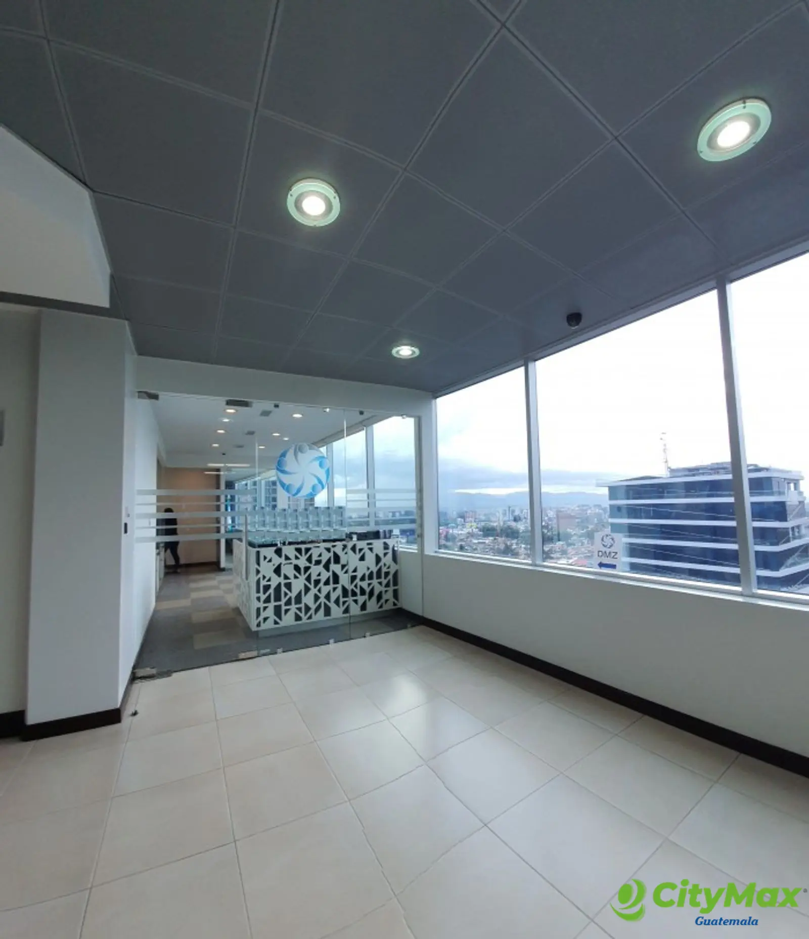 En venta oficina amueblada en Zona Pradera - foto 17