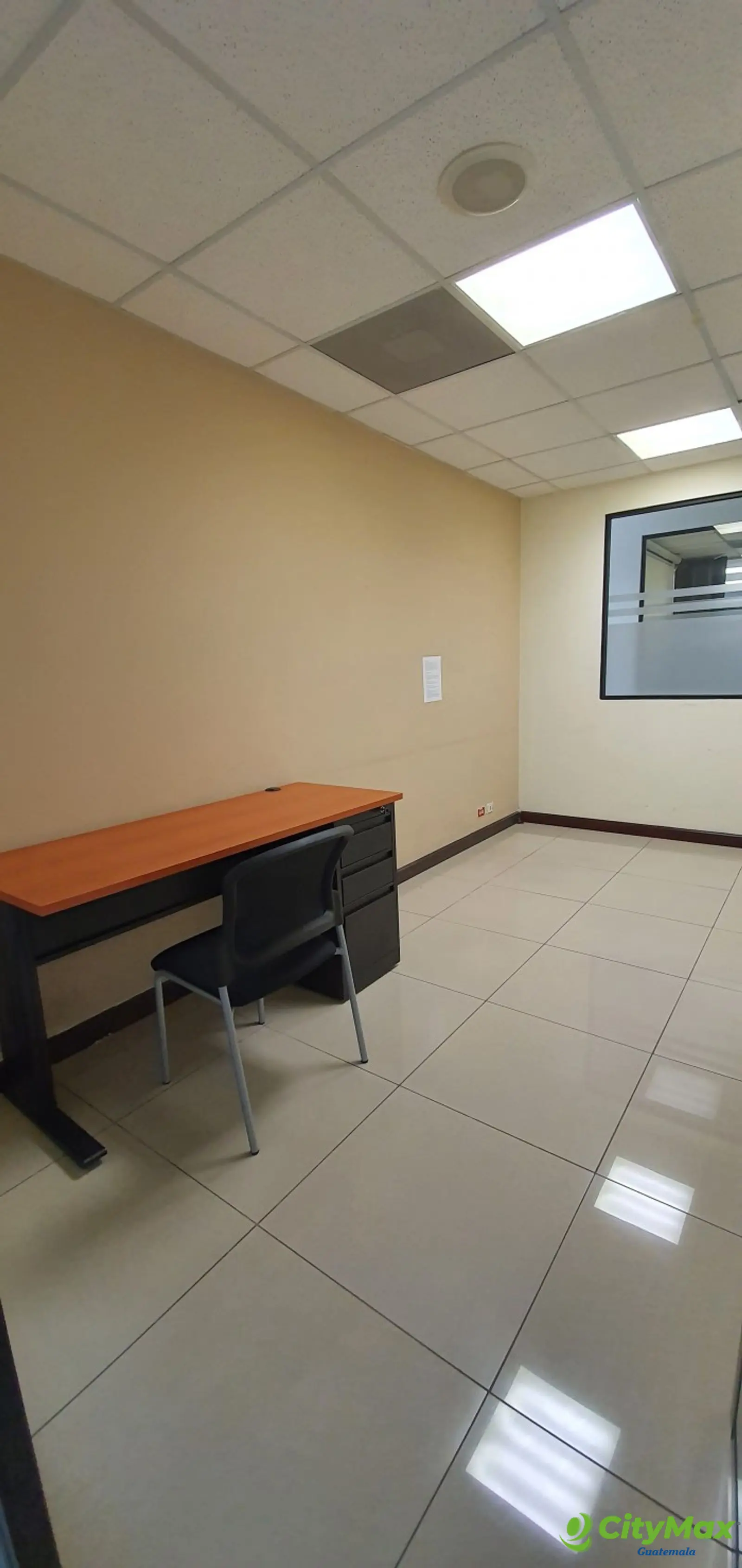 Oficinas en venta Desing Center zona 10 - foto 12