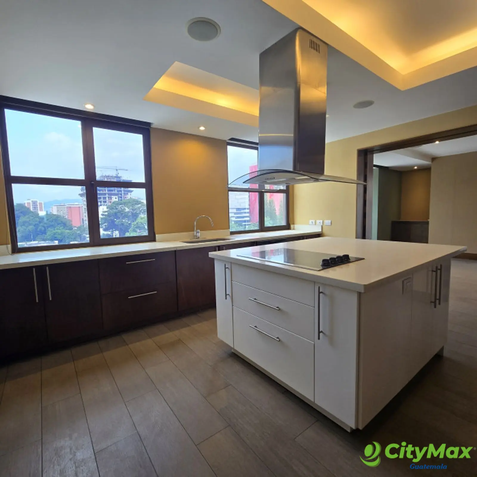 Venta apartamento en Zona 10 Guatemala - foto 2