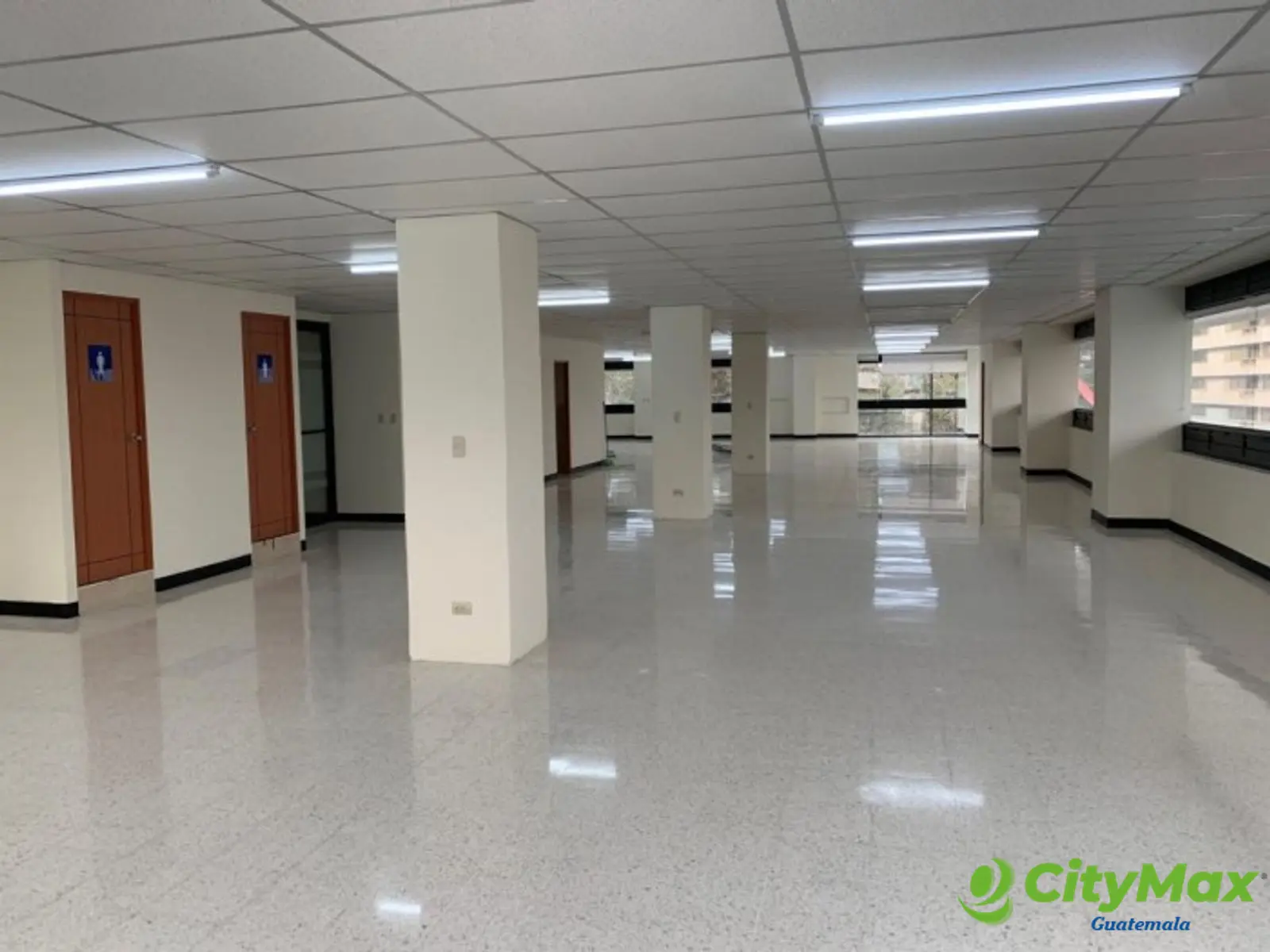 Alquiler oficina en zona 9 Ciudad Guatemala - foto 2