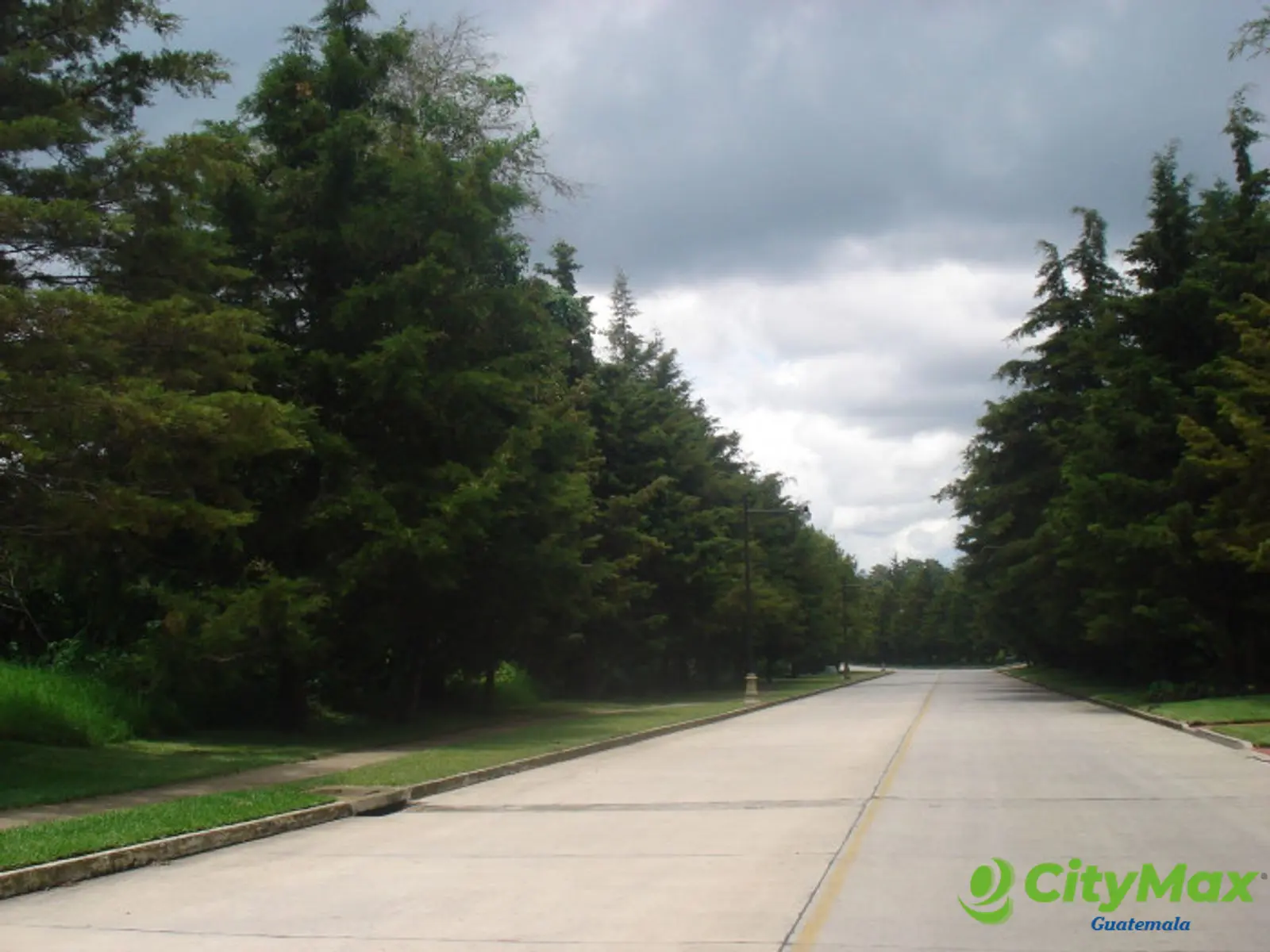 En venta Terreno plano en Casa & Campo - foto 4