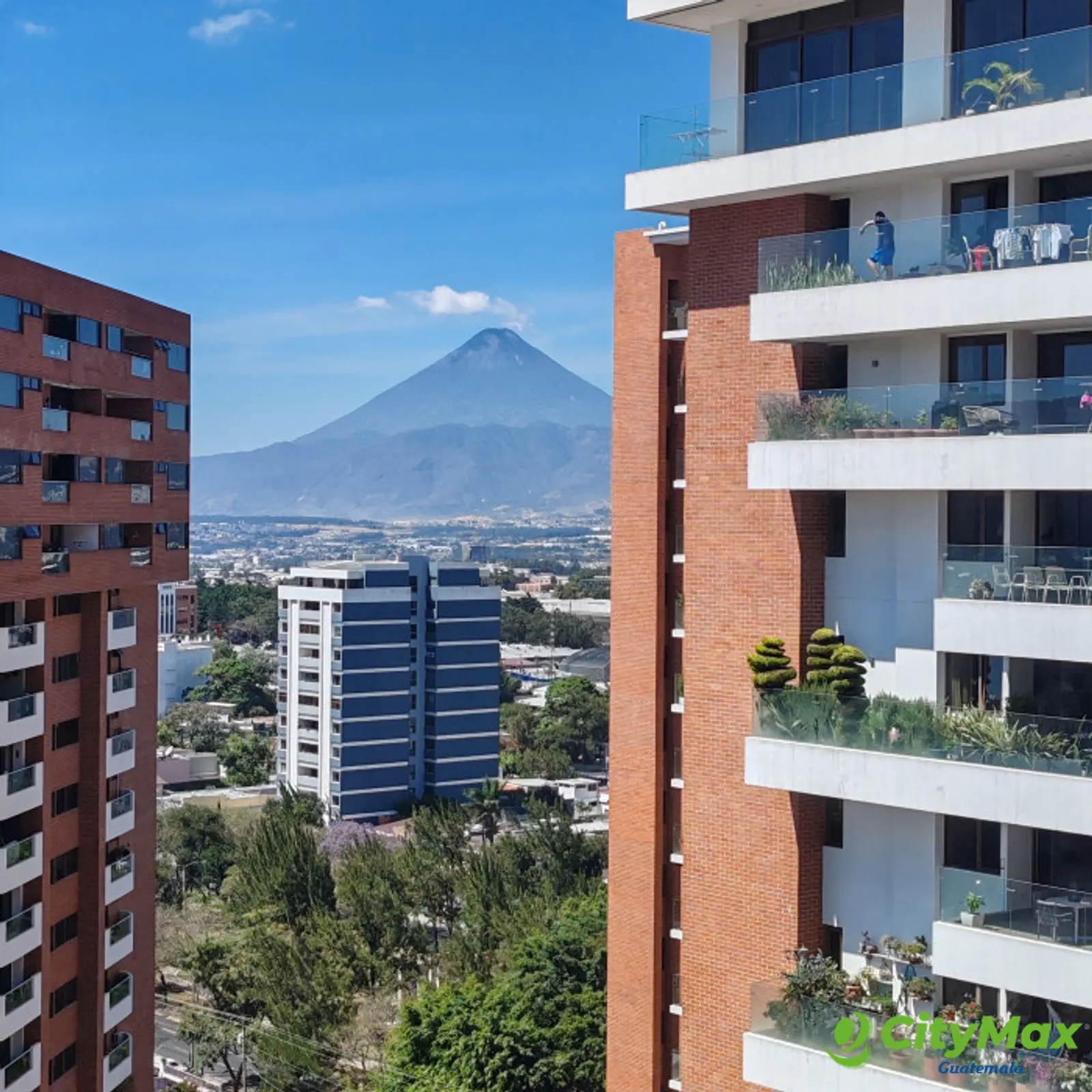 En Alquiler Apartamento Amueblado con 273m2 en Zona 14 - foto 19