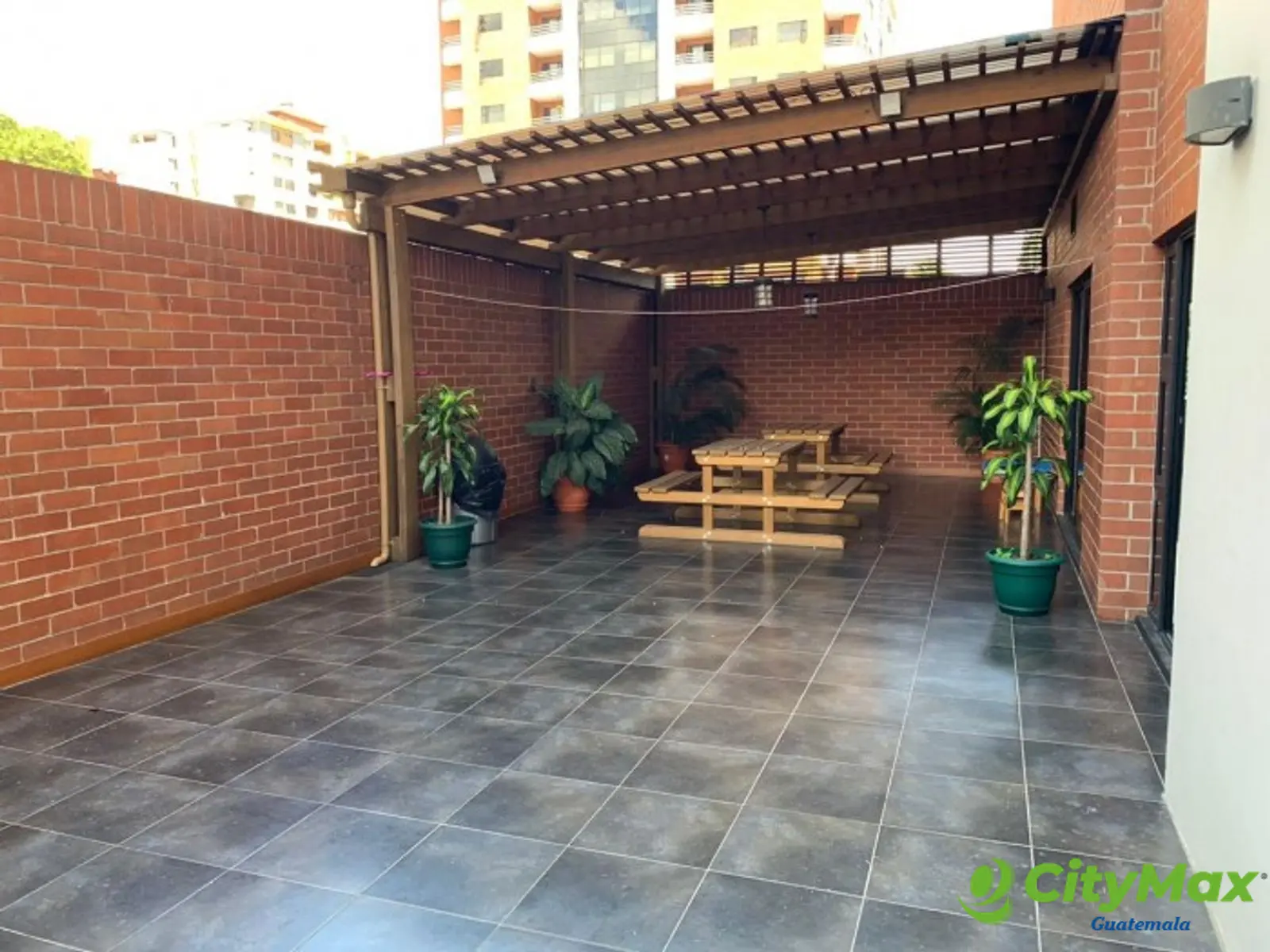 Apartamento en venta edificio Zona 10 Guatemala - foto 9