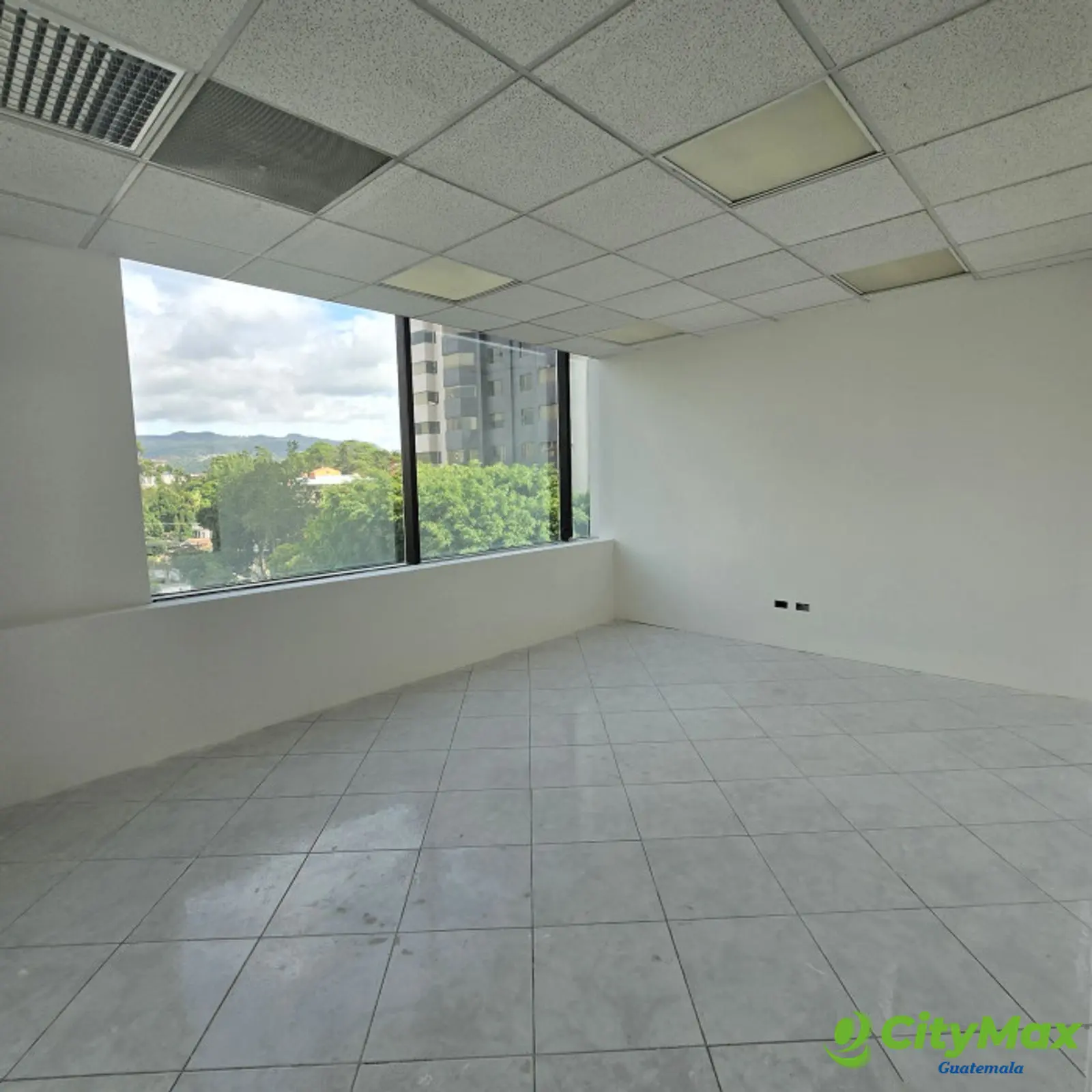 Oficina En Renta Zona 14 Europlaza  - foto 5