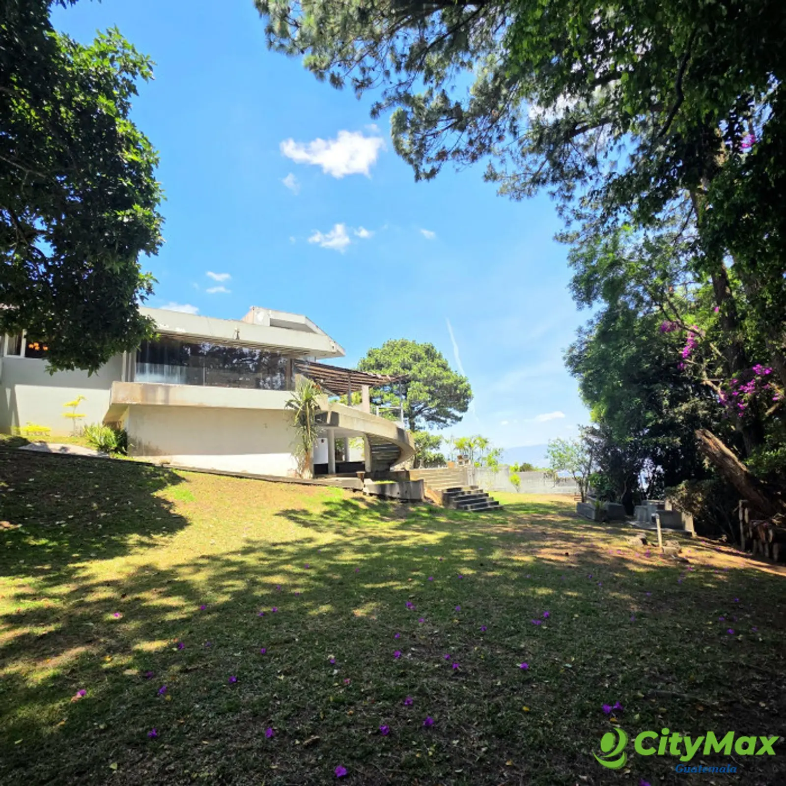 Espectacular Casa en Venta cercana Zona 15 Guatemala - foto 25