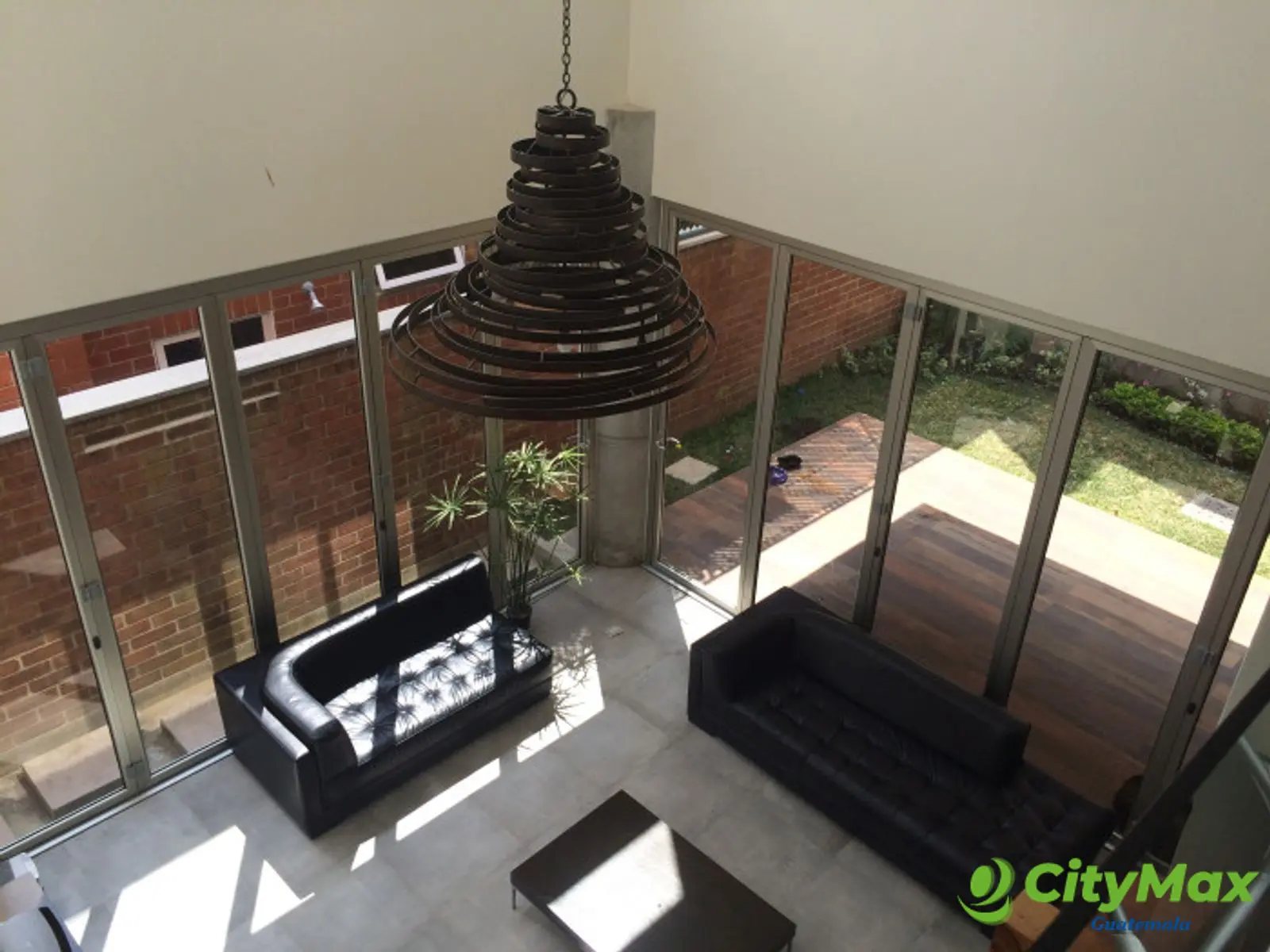 En Carretera a El Salvador amplia casa en venta!!!! - foto 7