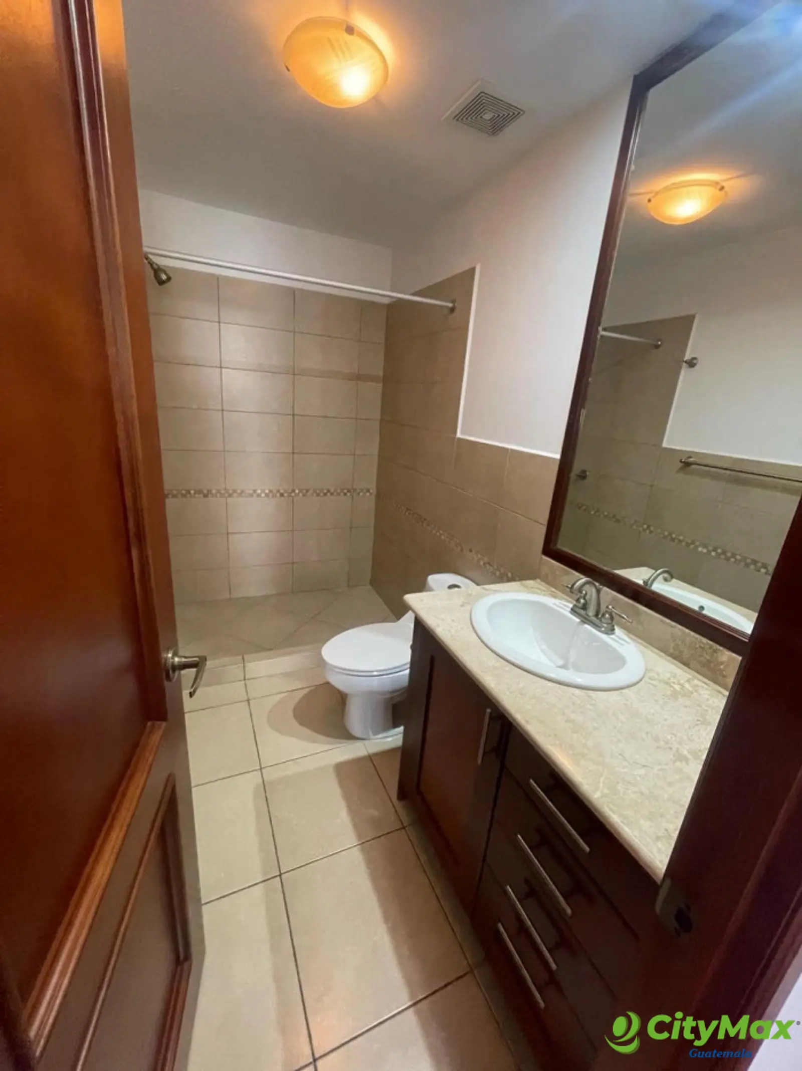 En Renta amplio Apartamento en Zona 15 Vista Hermosa - foto 14