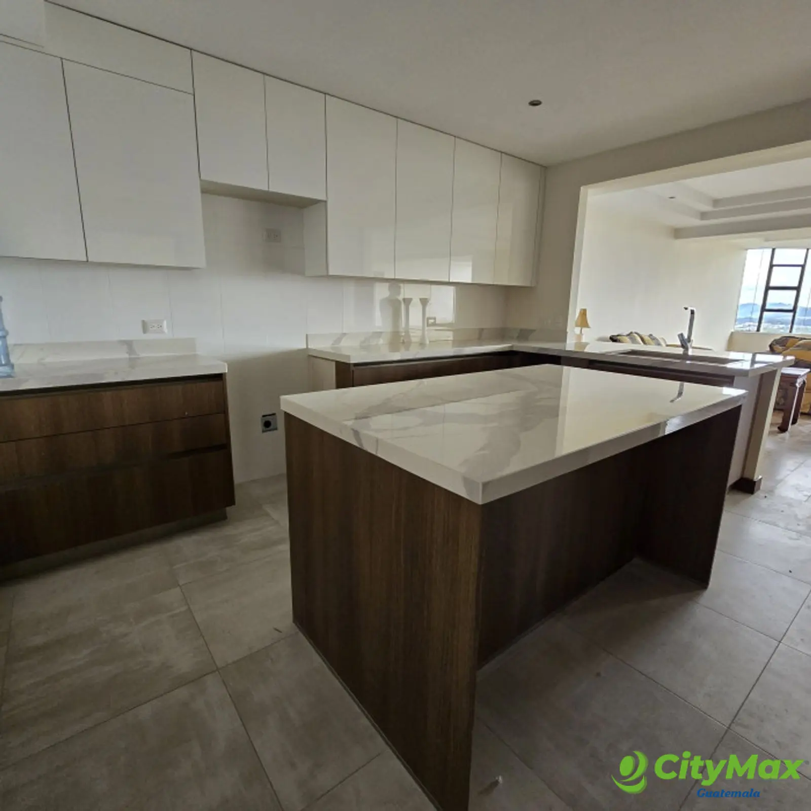 En Venta Apartamento en Zona 10 cercano a Oackland Z 10 - foto 9